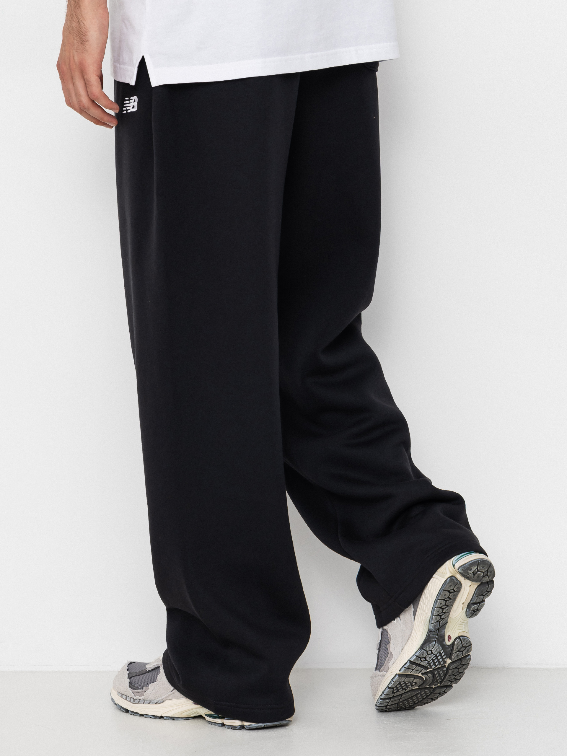Nohavice New Balance Sport Essentials Fleece (black)