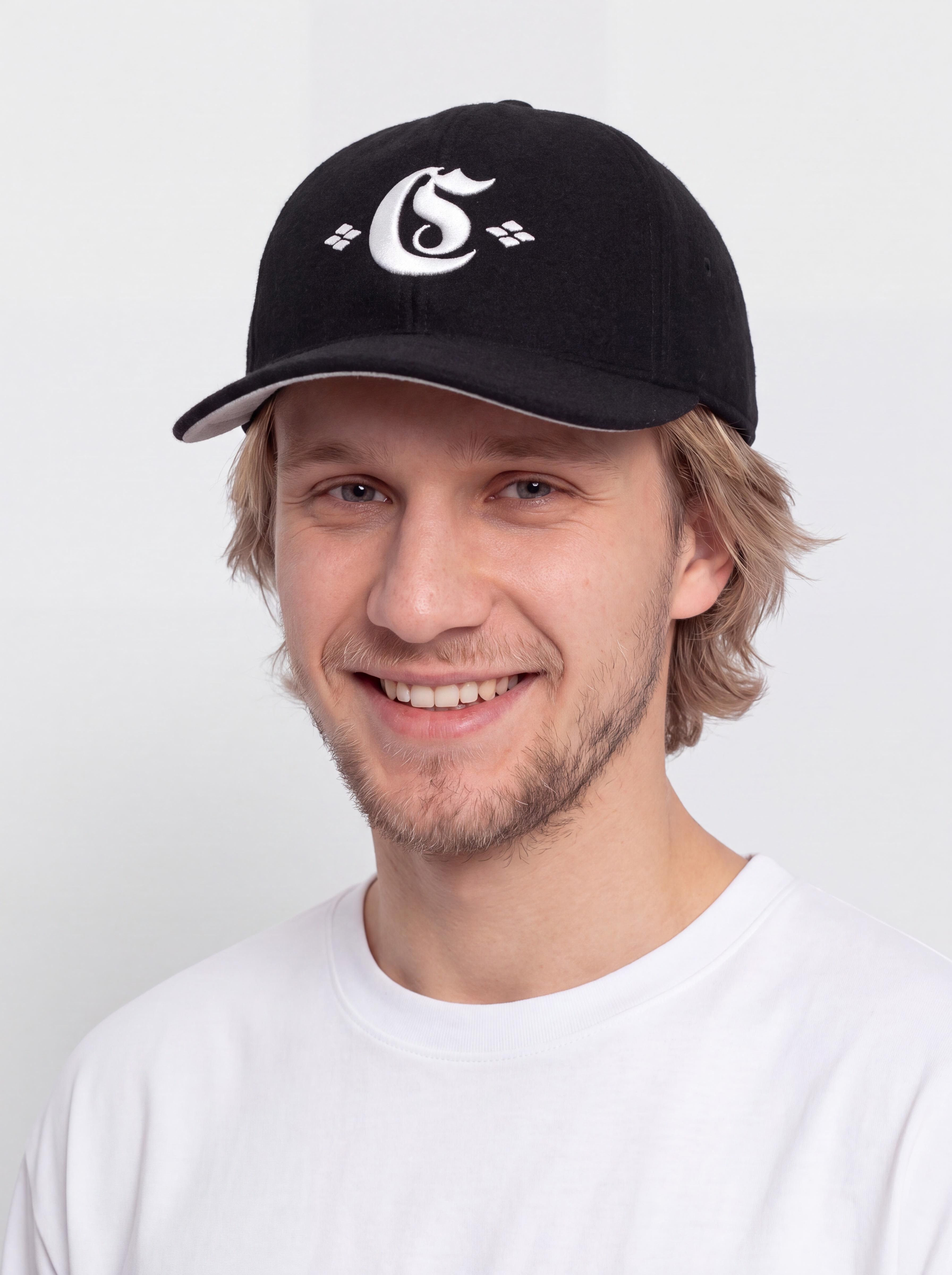 Šiltovka Carhartt WIP Greatest Hits Logo (black/wax)