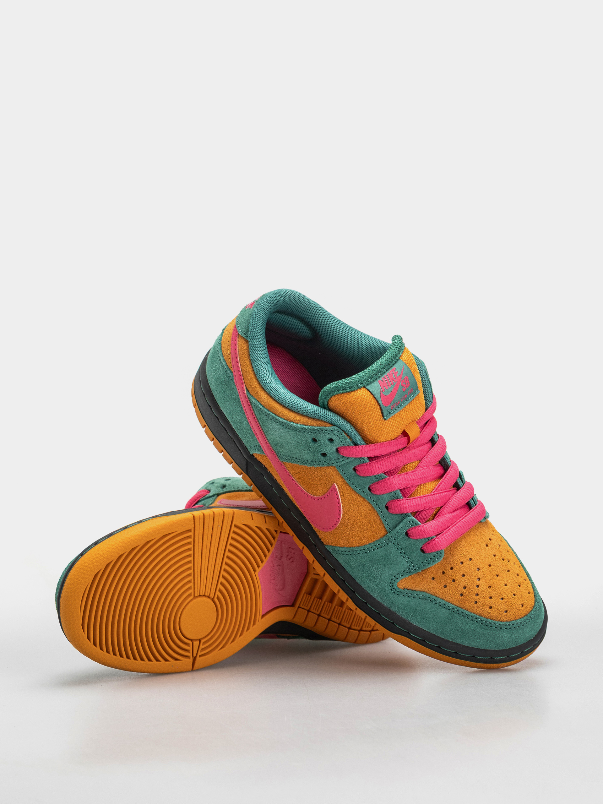 Topánky Nike SB Dunk Low Pro (green noise/watermelon light curry)