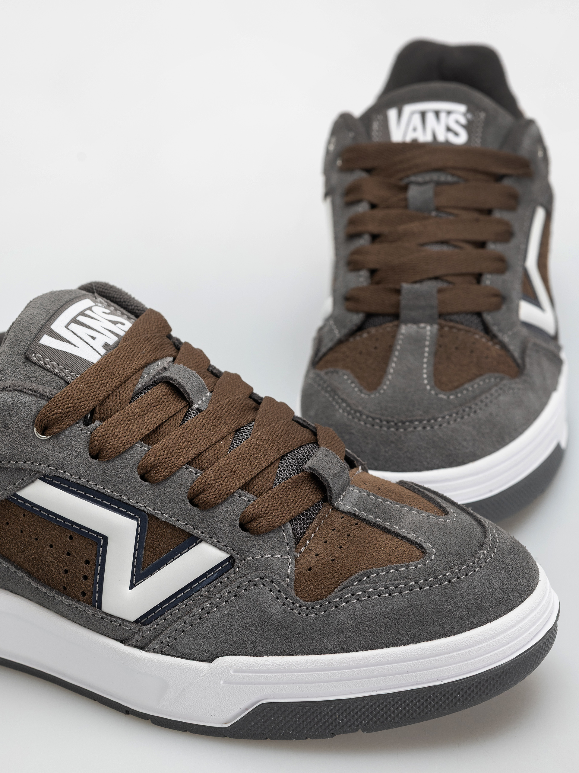 Topánky Vans Upland (brown/brown)