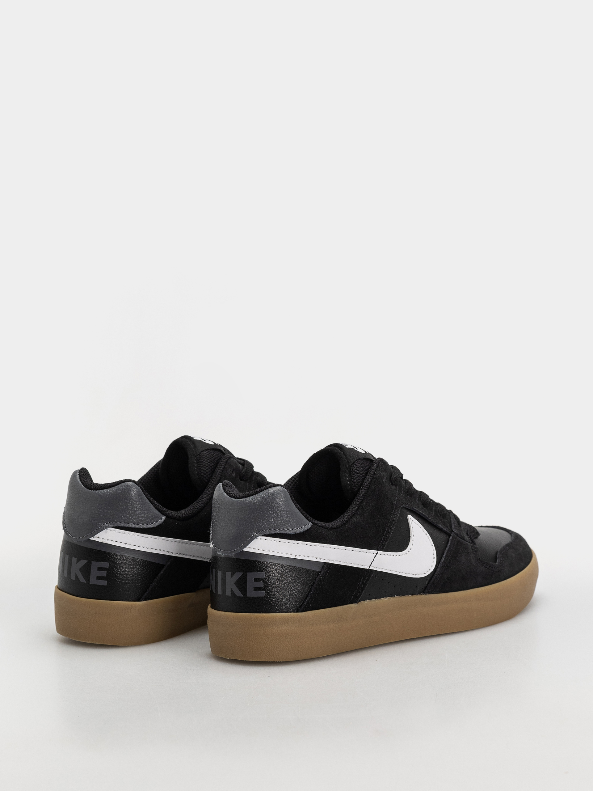 Topánky Nike SB Sb Delta Force Vulc (black/white gum light brown dark grey)