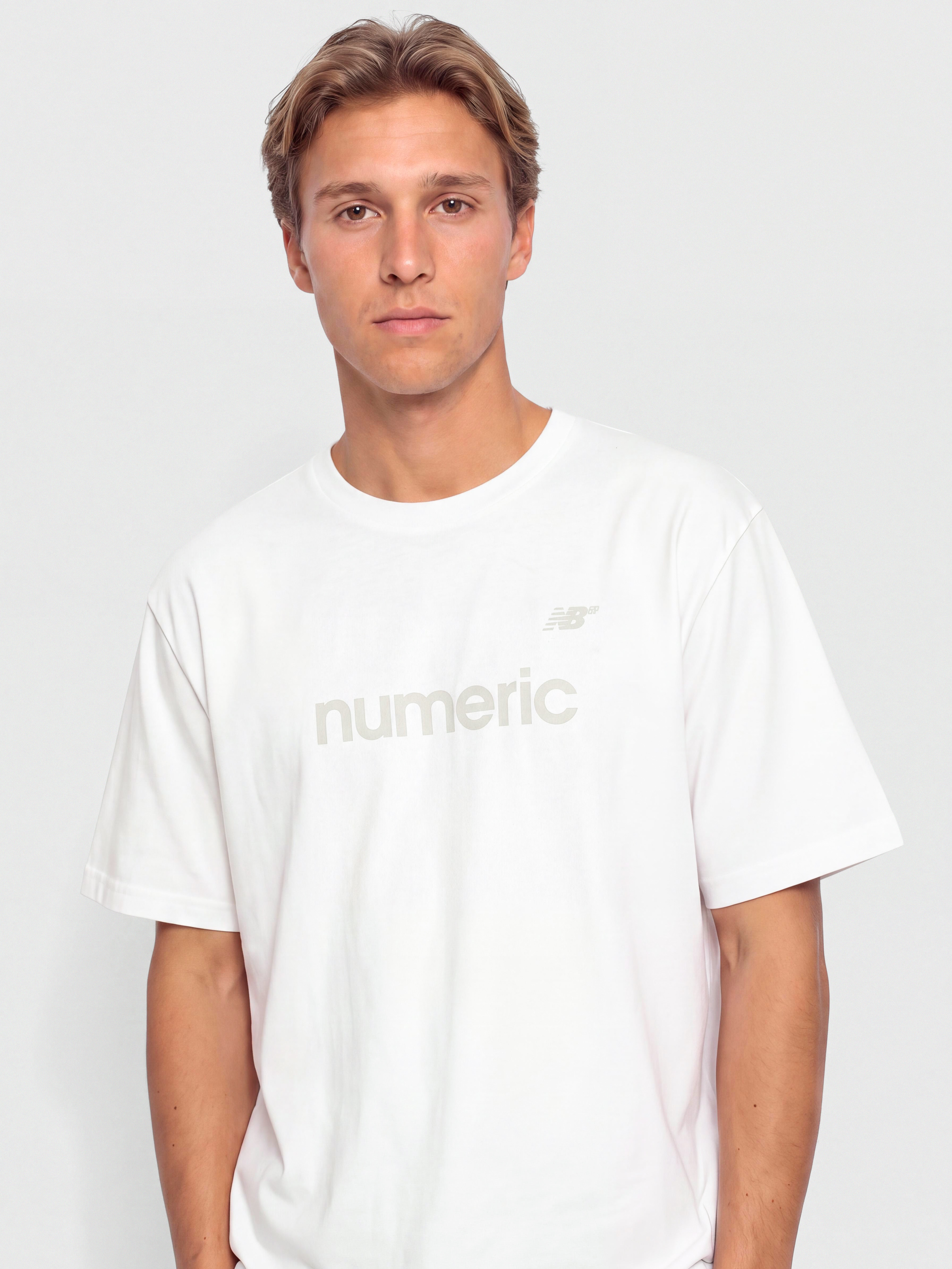 Triu010dko New Balance Numeric (white)