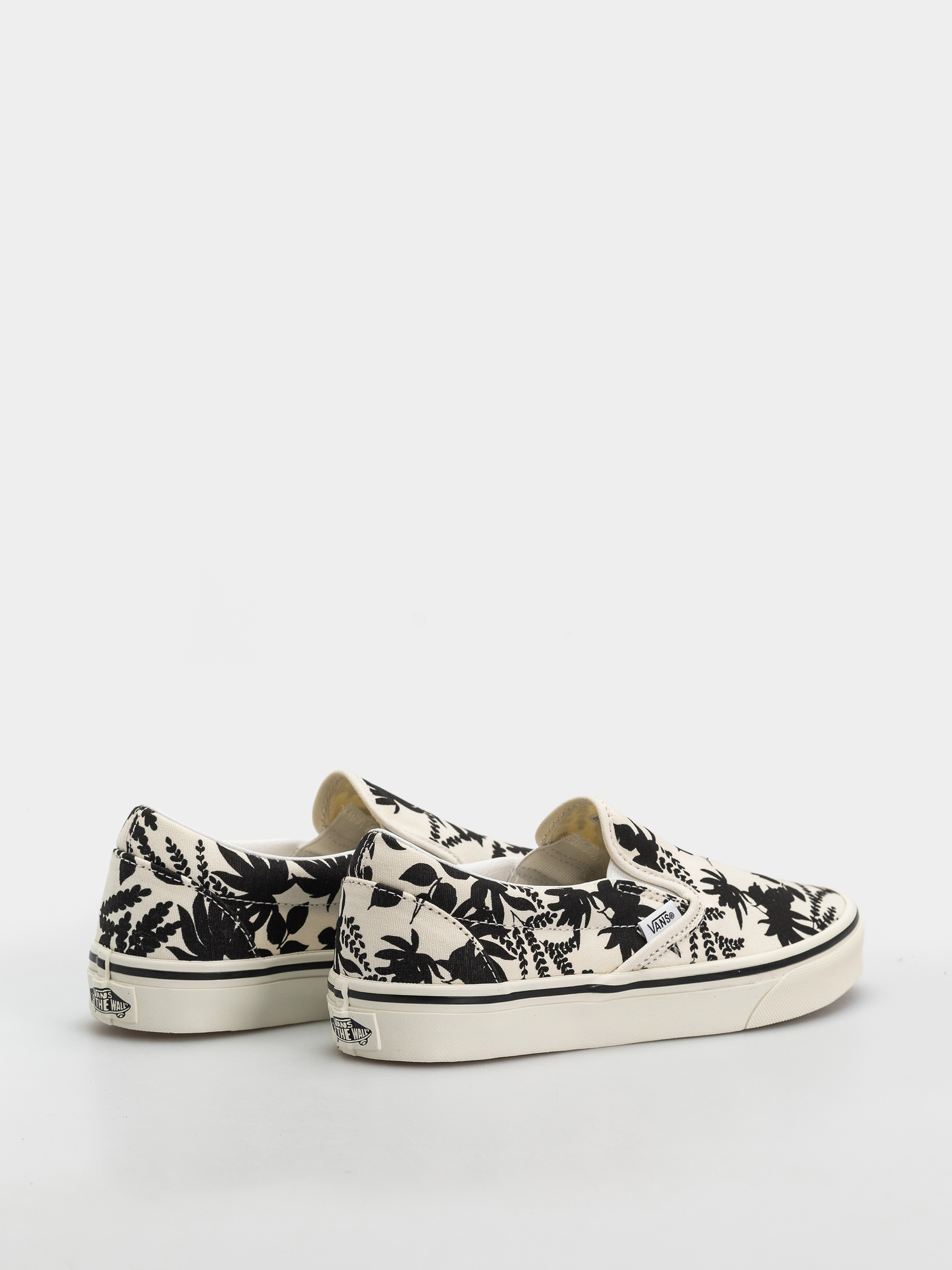 Topánky Vans Classic Slip On (black)