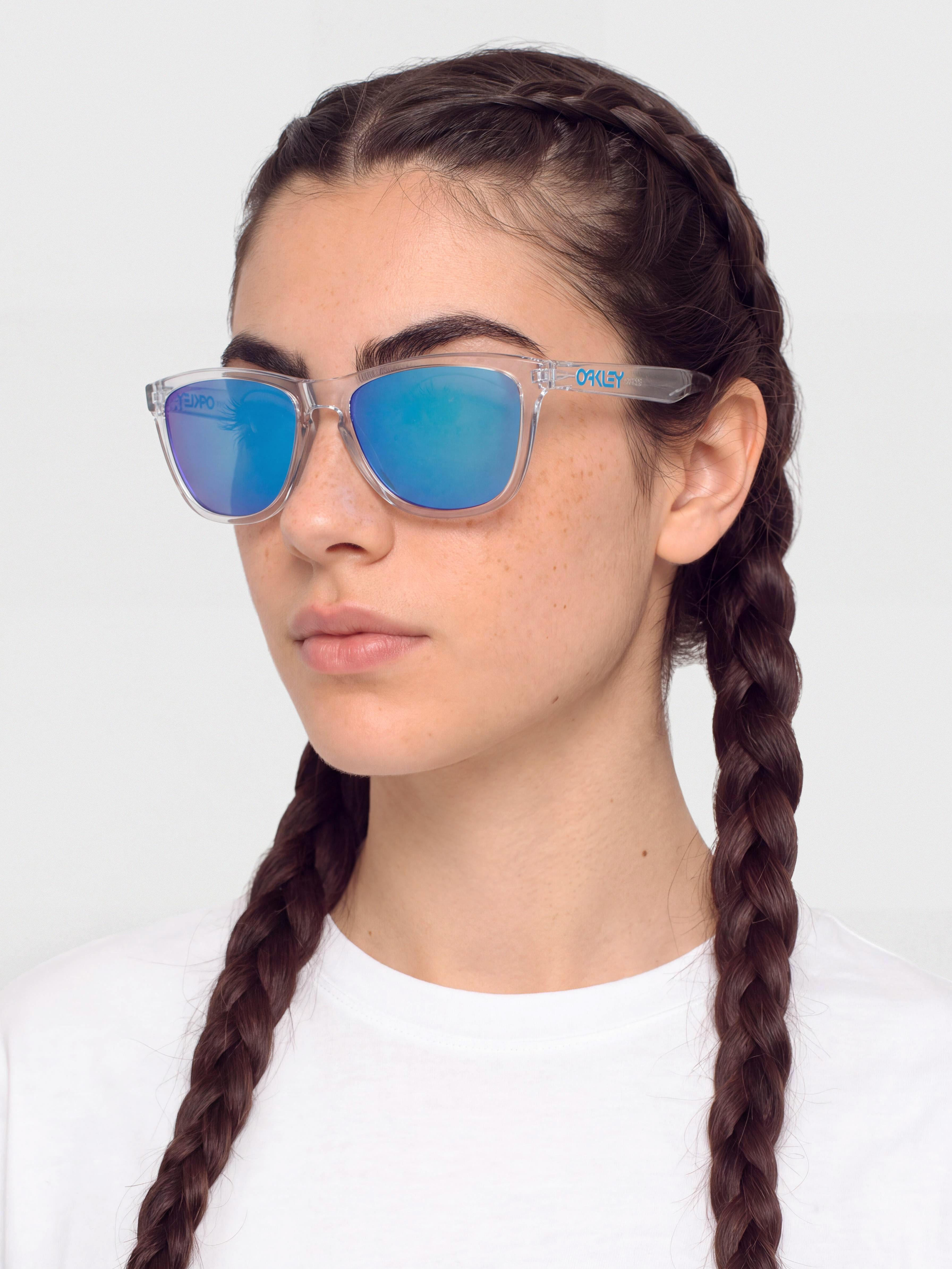 Slnečné okuliare Oakley Frogskins (crystal clear/prizm sapphire)