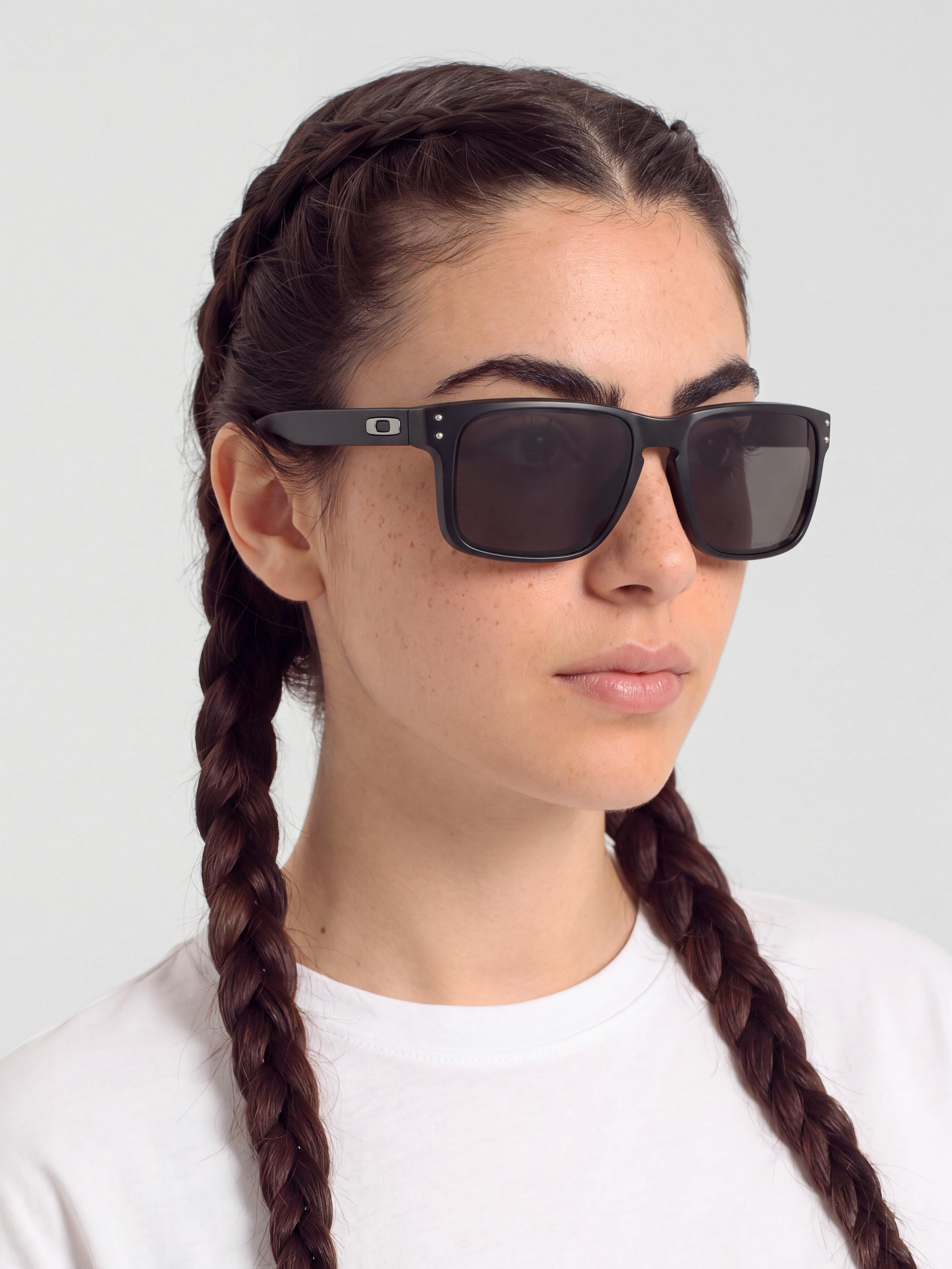 Slnečné okuliare Oakley Holbrook