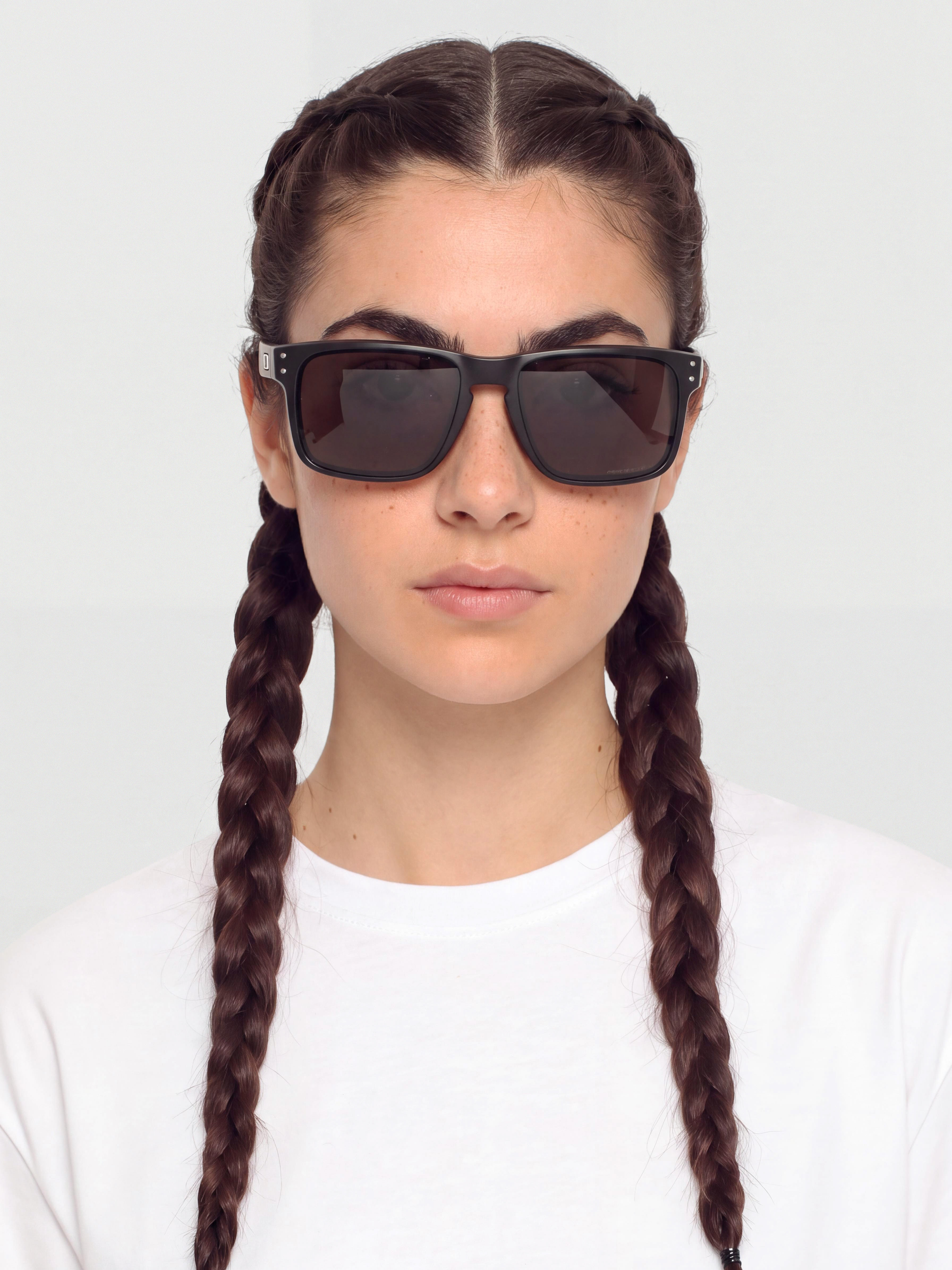 Slnečné okuliare Oakley Holbrook (matte black/prizm grey)