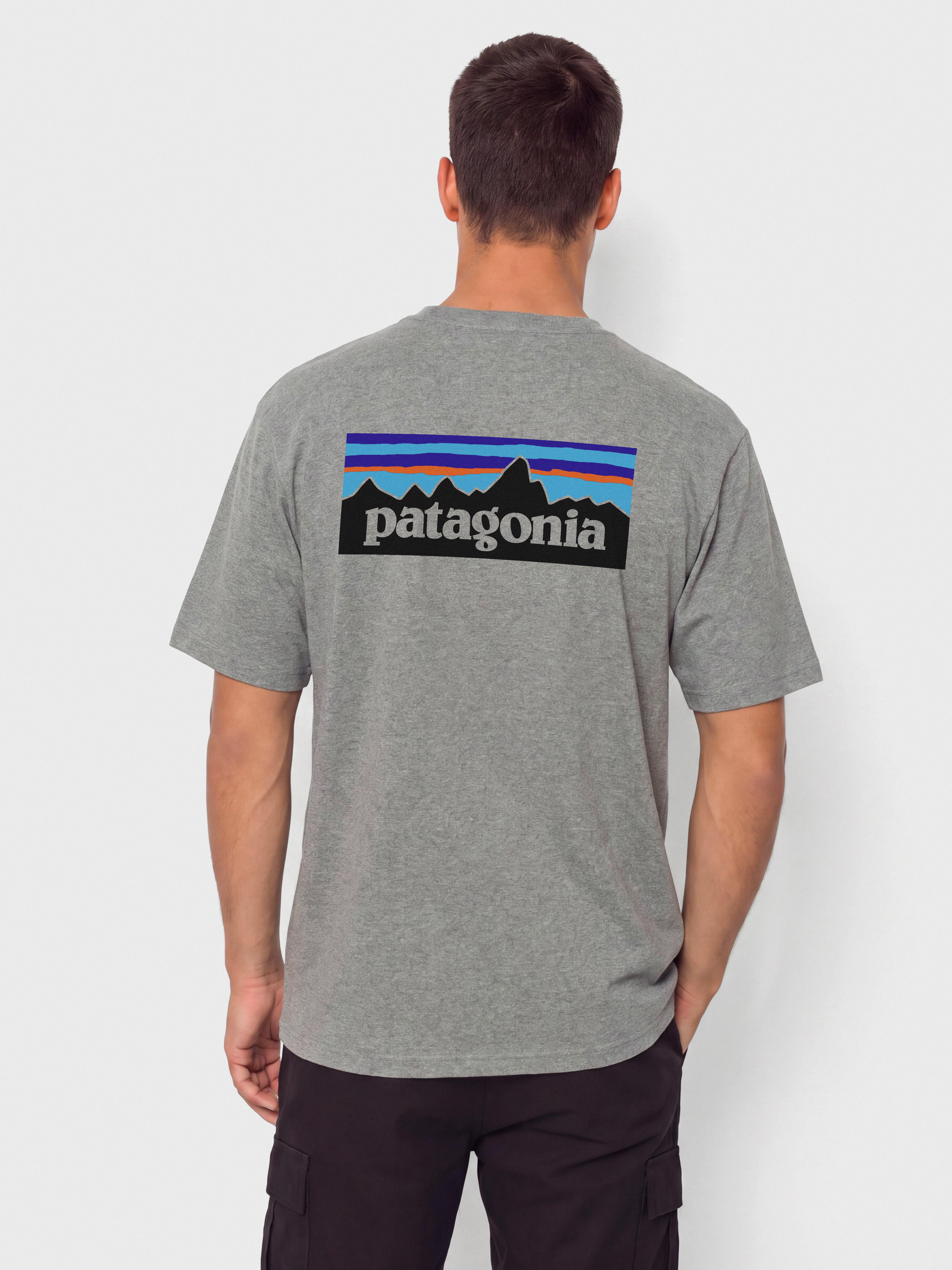 Tričko Patagonia P6 Logo Responsibili (gravel heather)