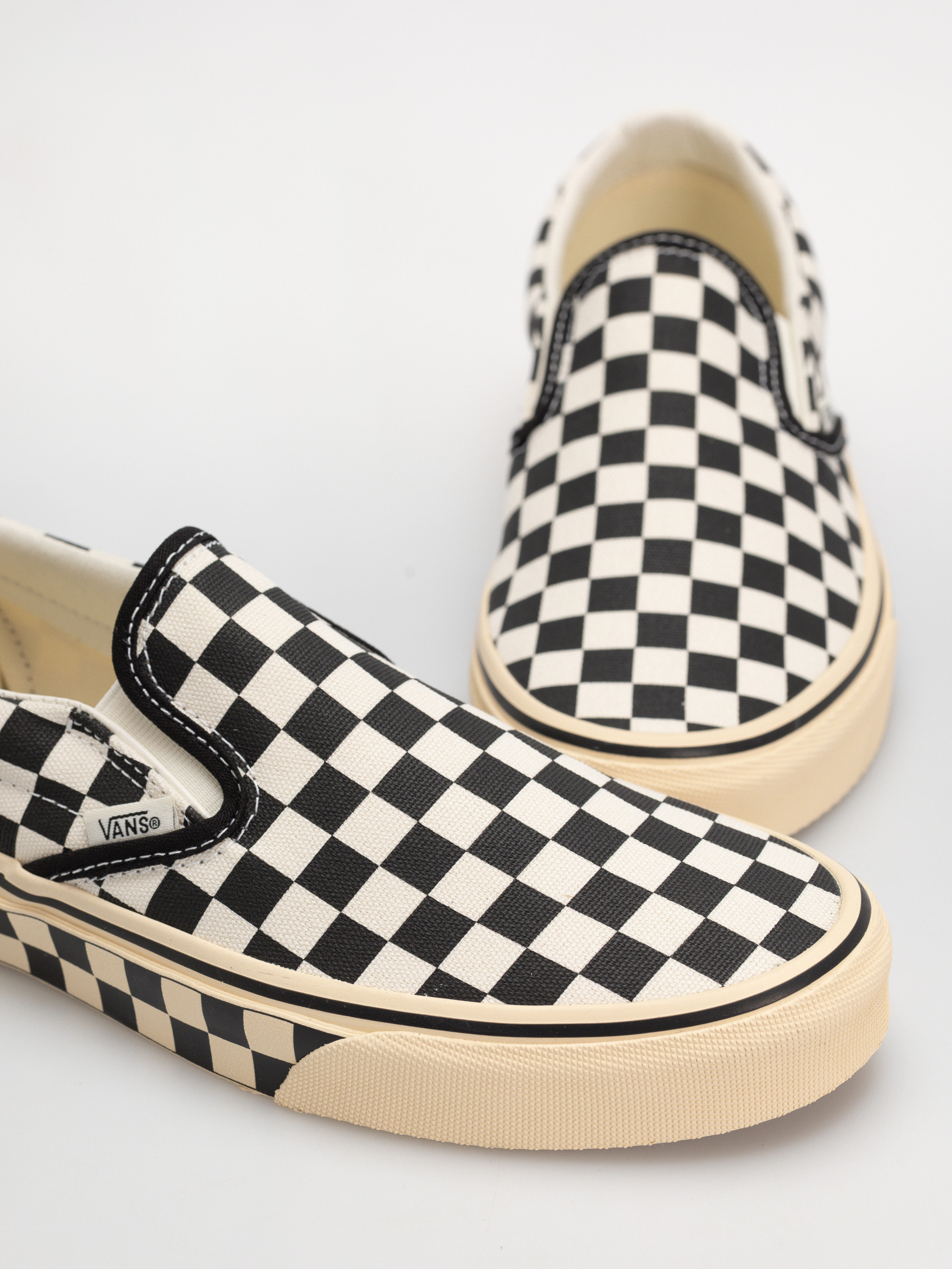 Topánky Vans Classic Slip On (black/marshmllw)
