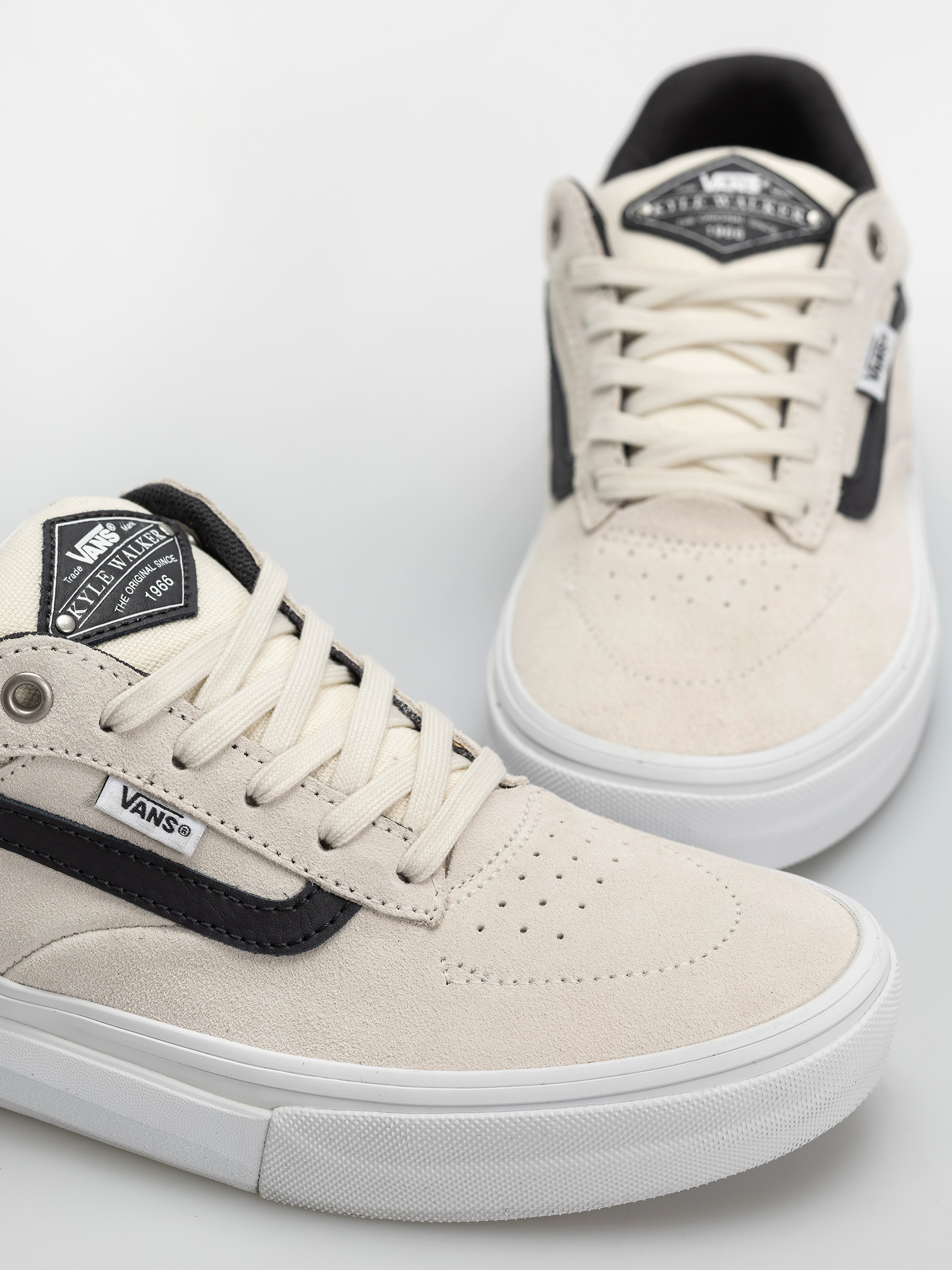 Topánky Vans Skate Kyle Walker Wafflecup (white/gunmetal)
