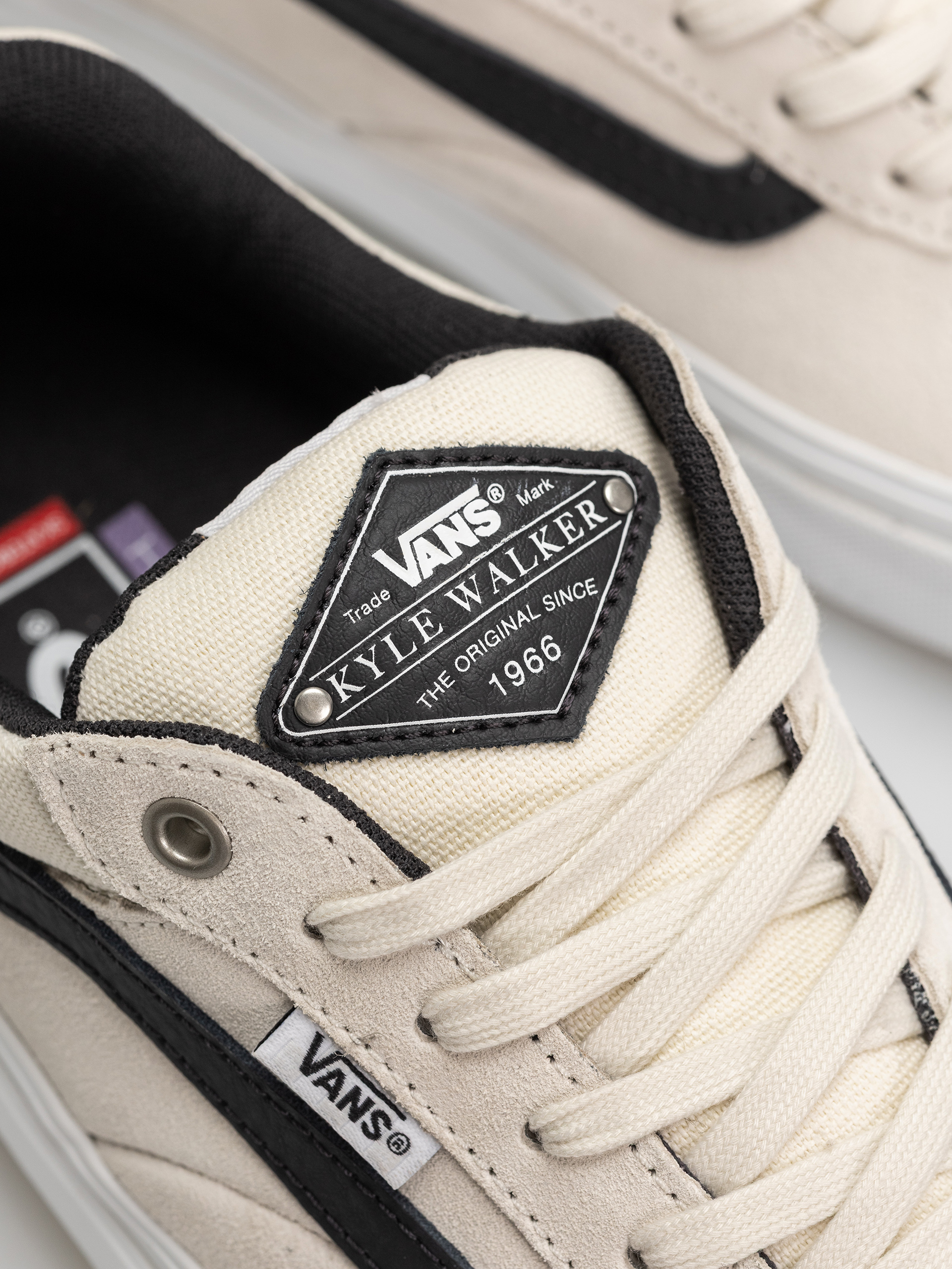 Topánky Vans Skate Kyle Walker Wafflecup (white/gunmetal)