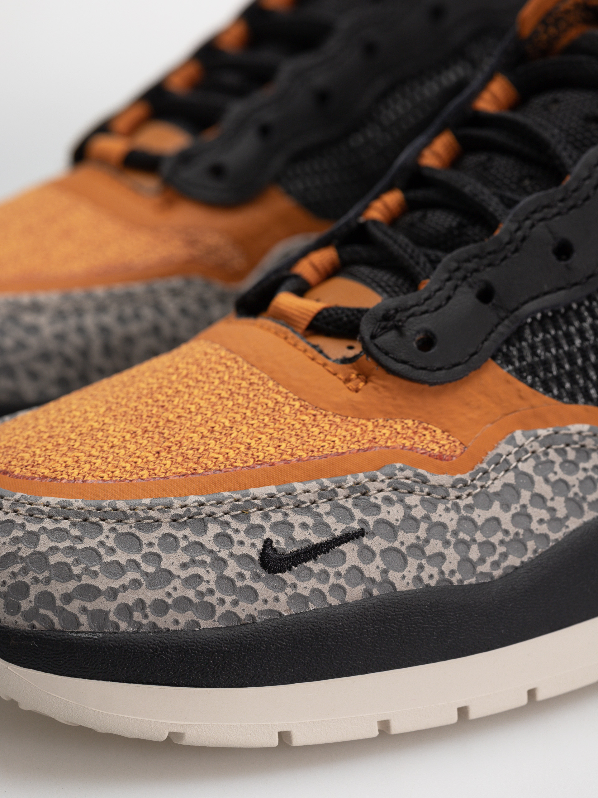 Topánky Nike SB PS8 (cobblestone/black monarch lt orewood brn)
