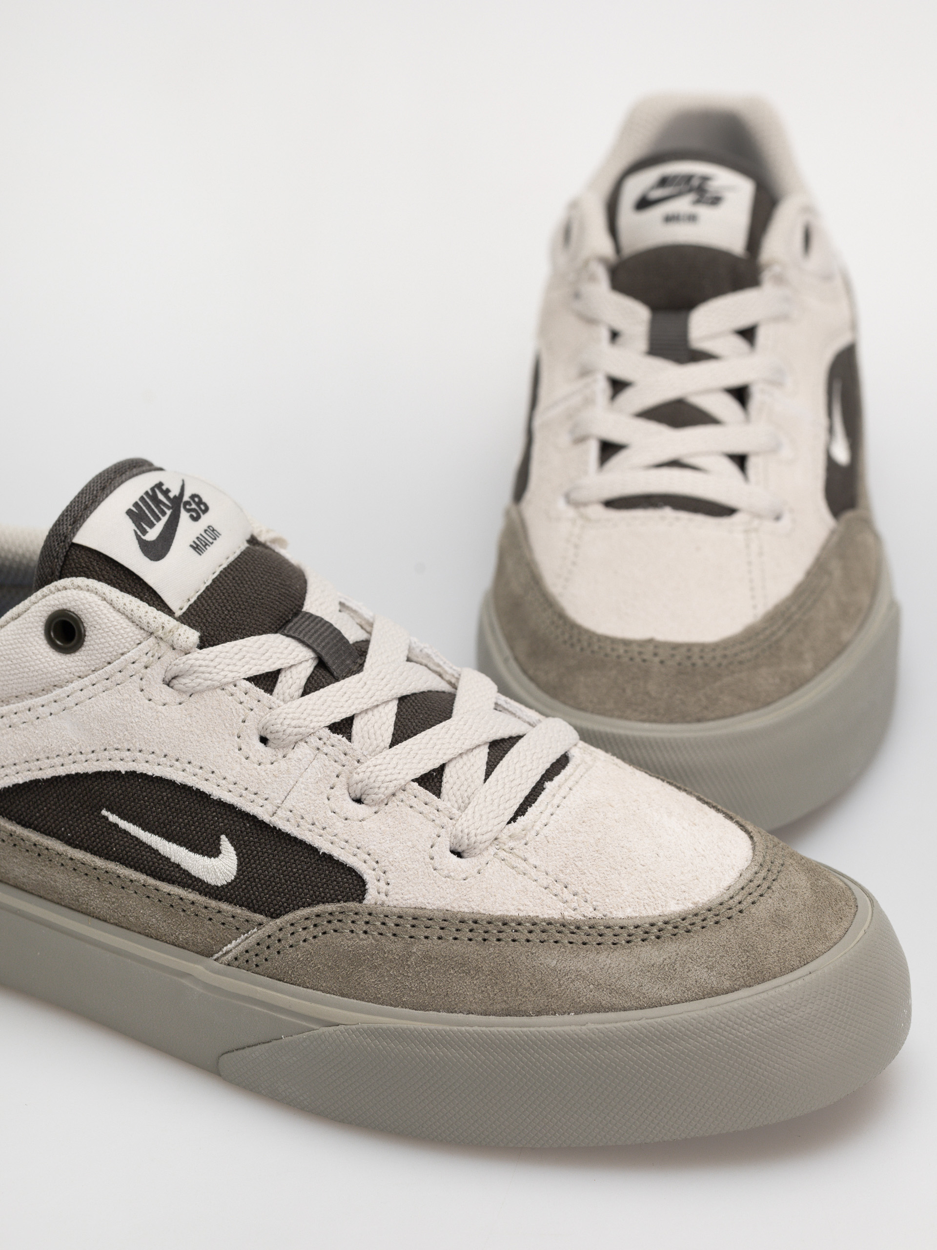 Topánky Nike SB Malor (light bone/light bone light army)