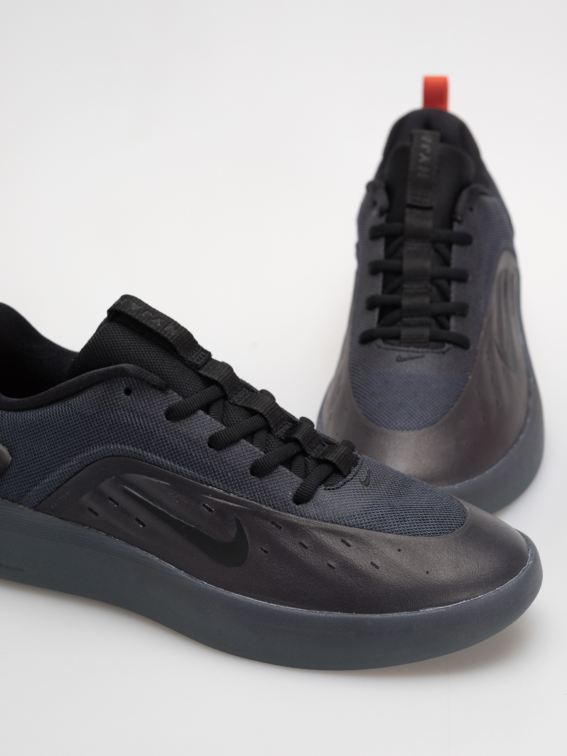 Topánky Nike SB Zoom Nyjah 4 (cool grey/white wolf grey cool grey)