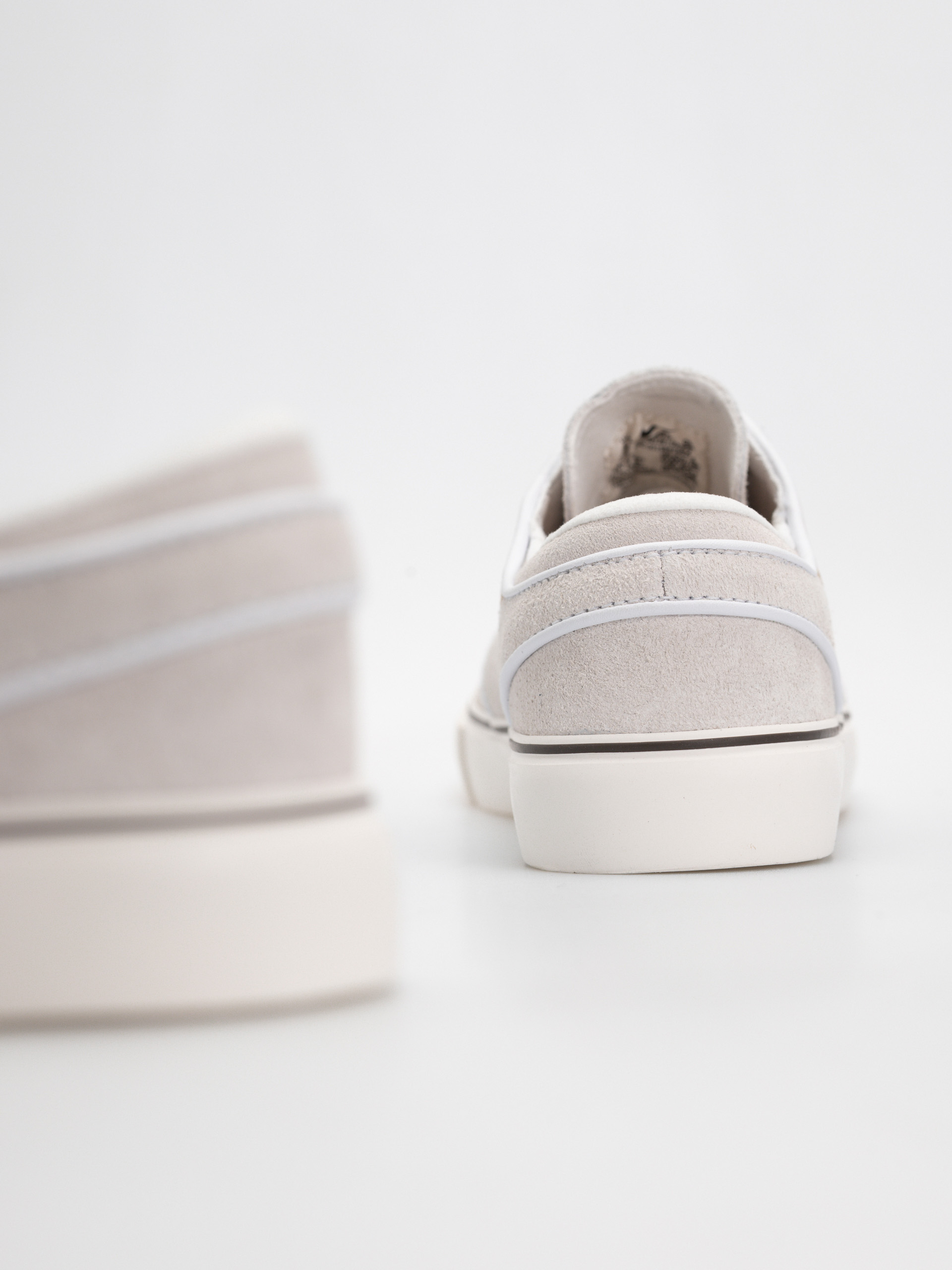 Topánky Nike SB Zoom Janoski Og+ (white/linen sail lt chocolate)