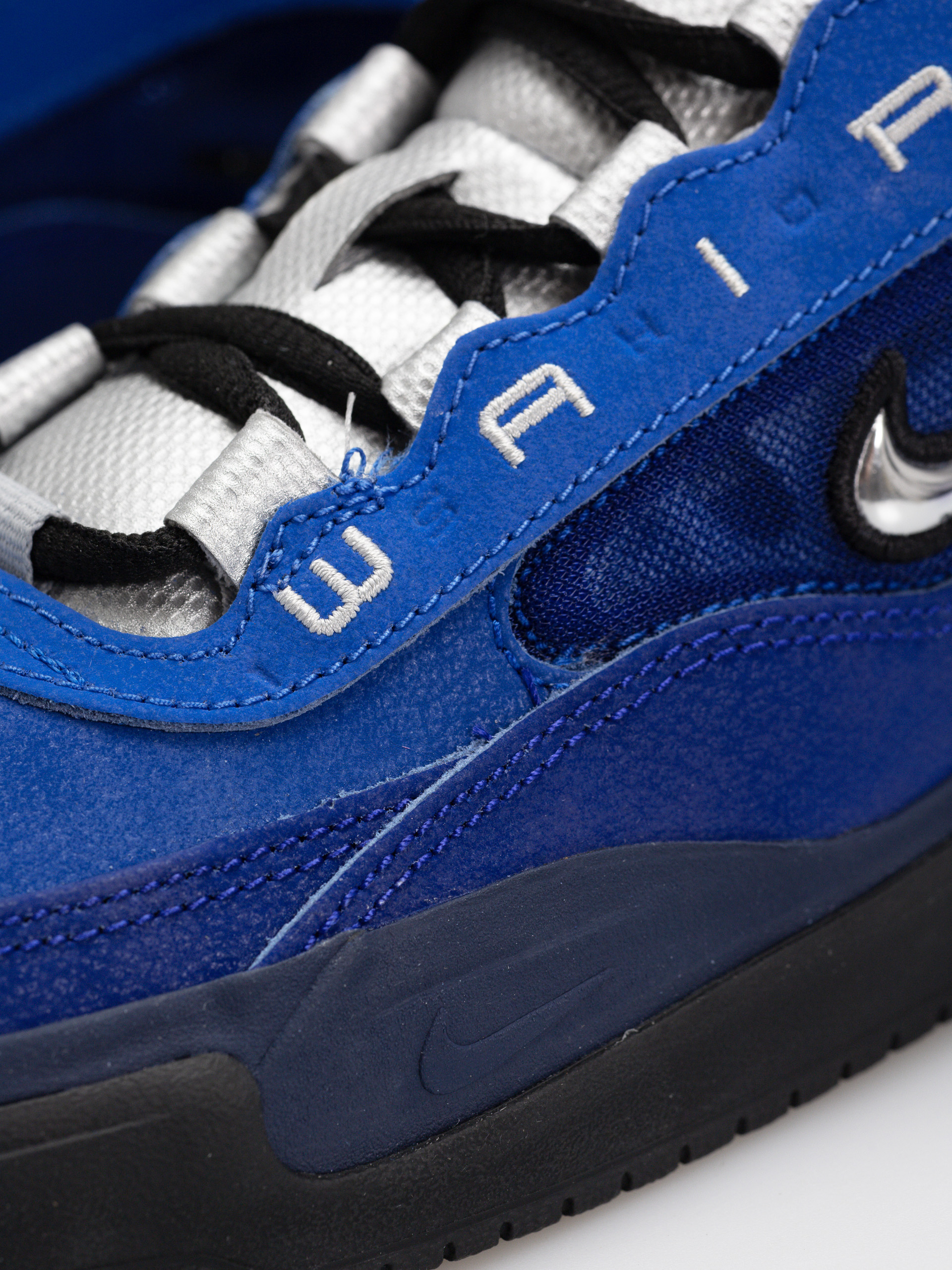 Topánky Nike SB Air Max Ishod (blue void/metallic silver radiant blue)