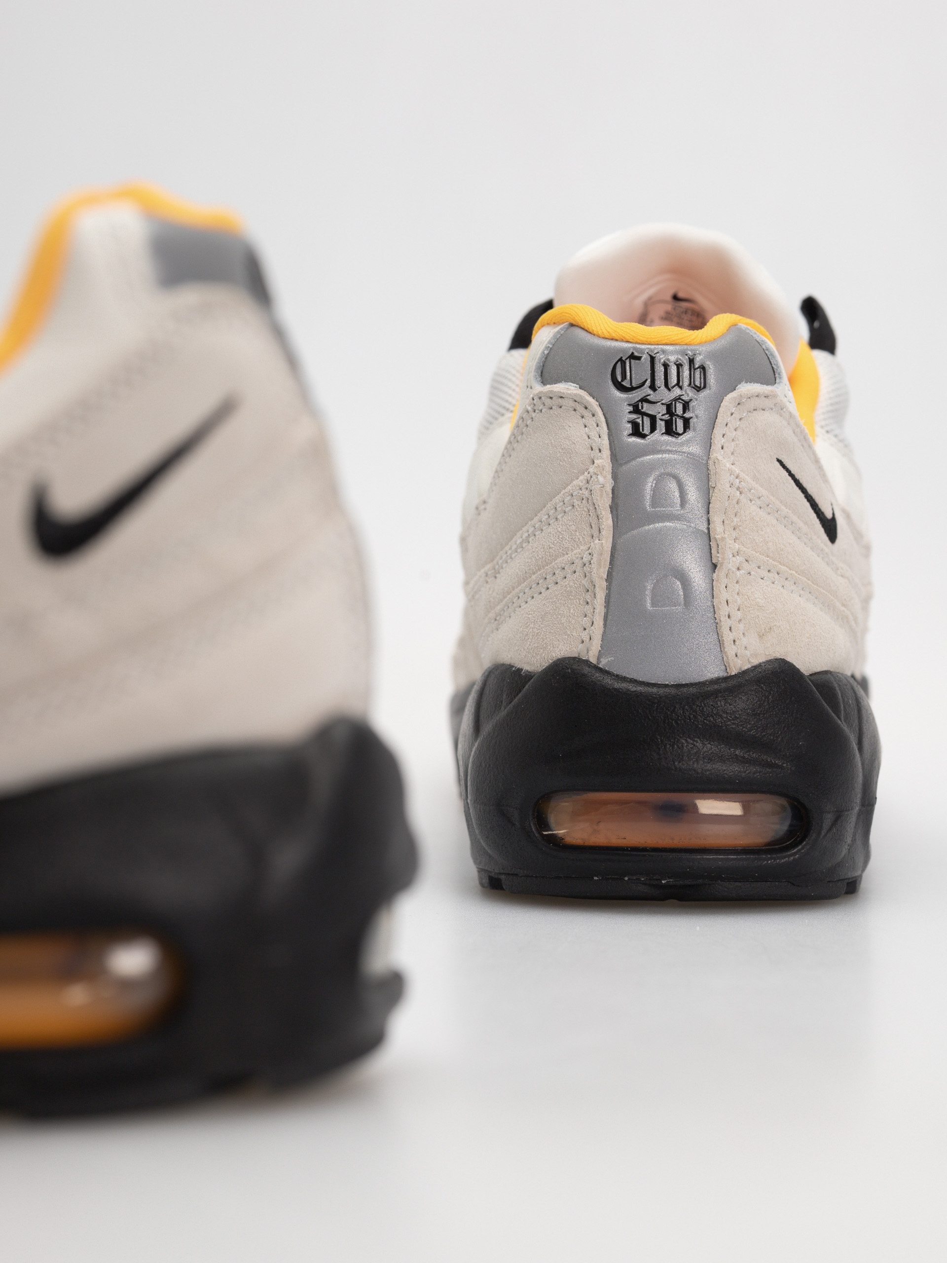 Topánky Nike SB Air Max 95 (sail/black laser orange)