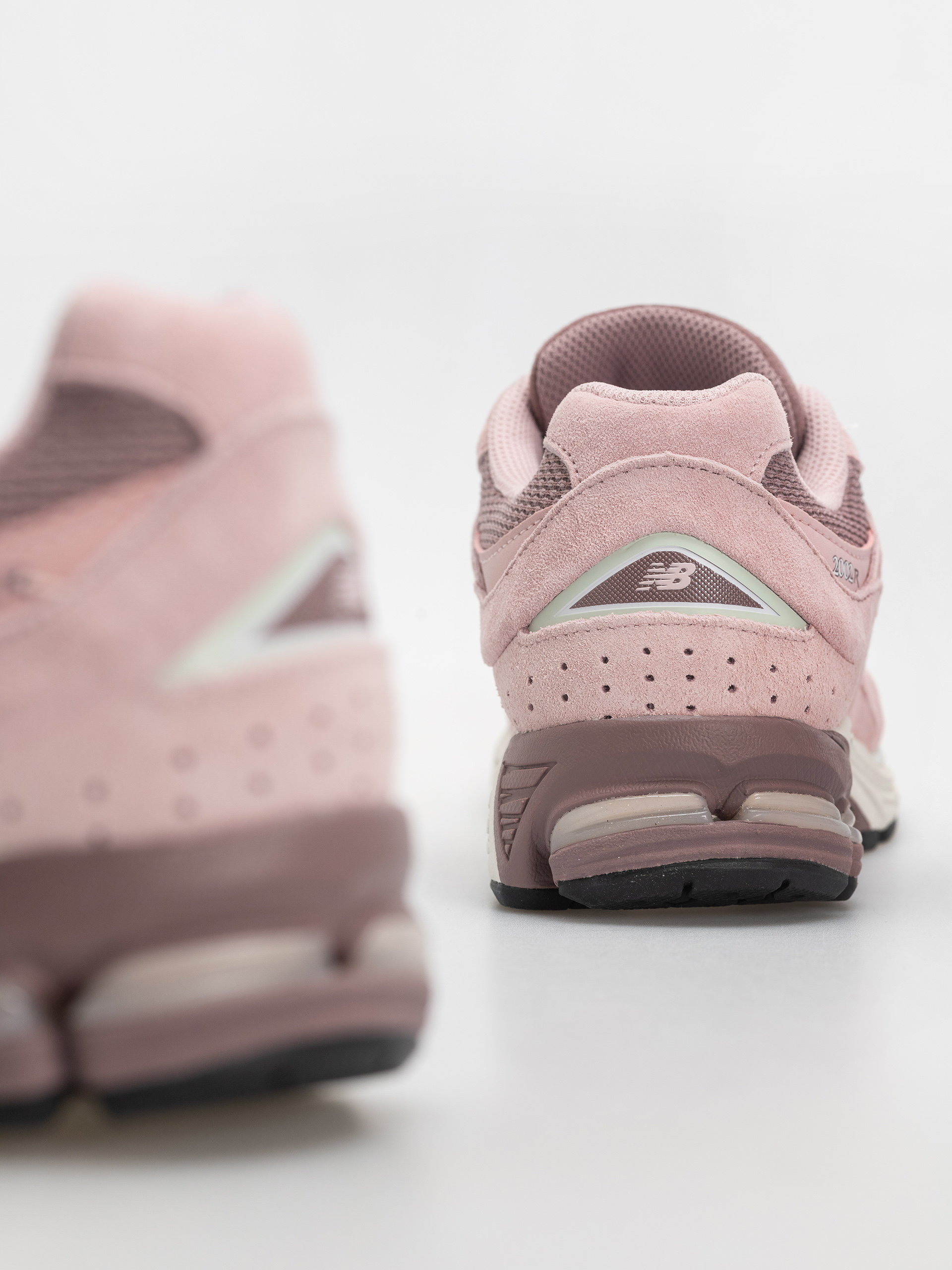 Topánky New Balance 2002 (pink chalk/pebble)