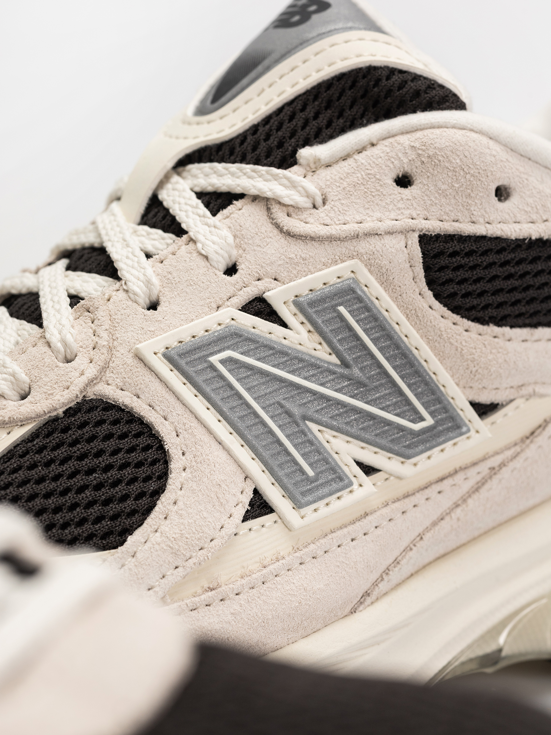 Topánky New Balance 2010 (sea salt/black cement)