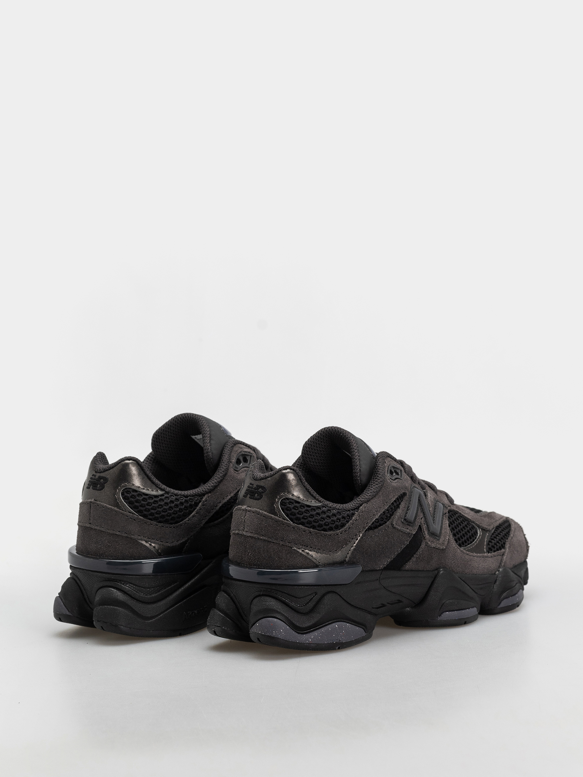 Topánky New Balance 9060 JR (black/neptune grey)