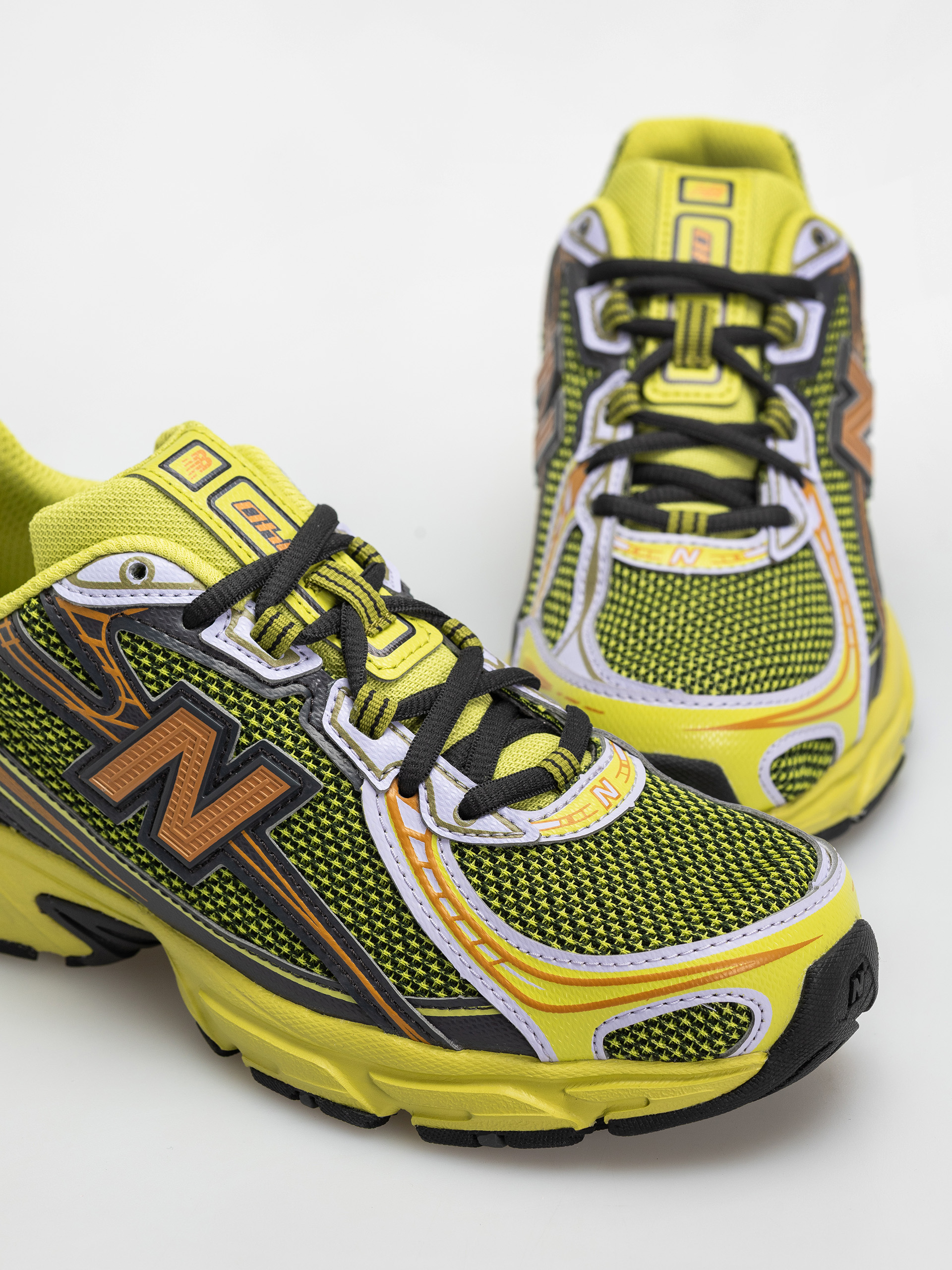 Topánky New Balance 740 (field green/black cement)