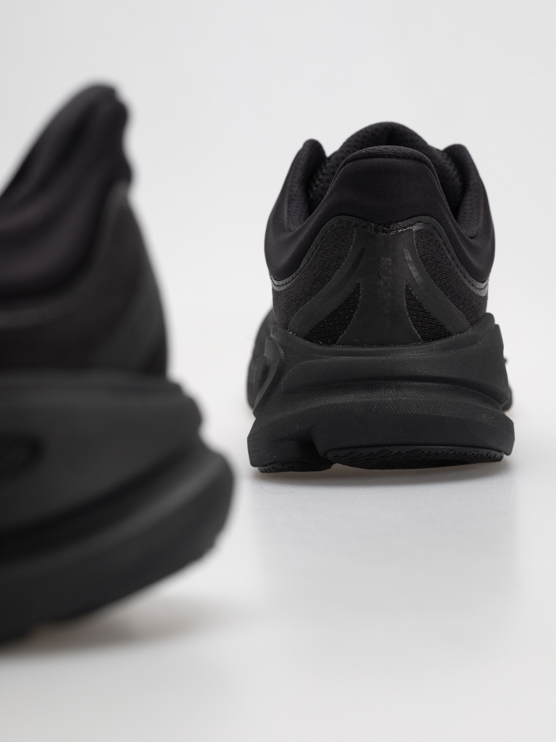 Topánky Hoka Bondi 9 Wmn (black/black)