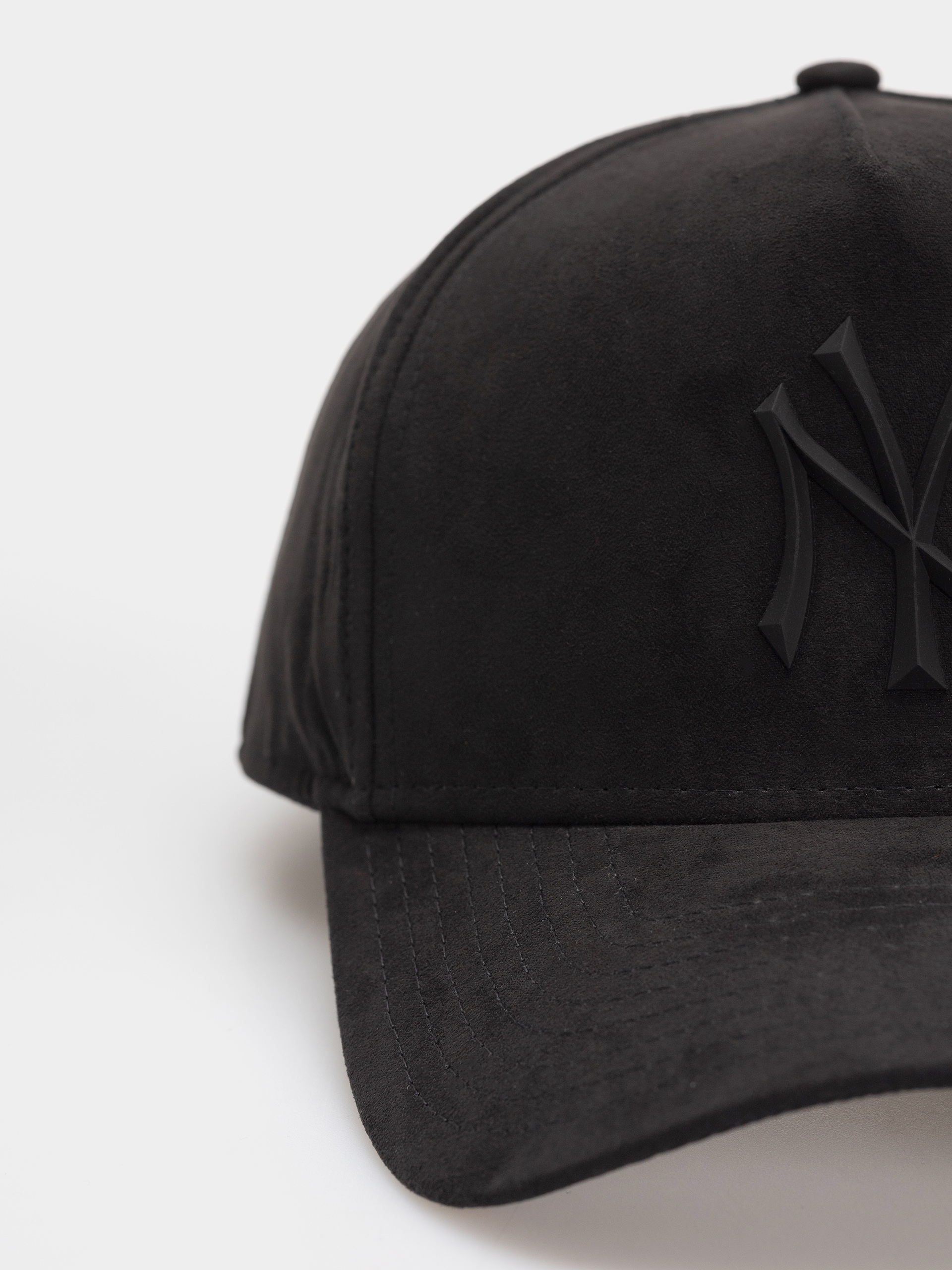 Šiltovka New Era Faux Suede E Frame New York Yankees (black)