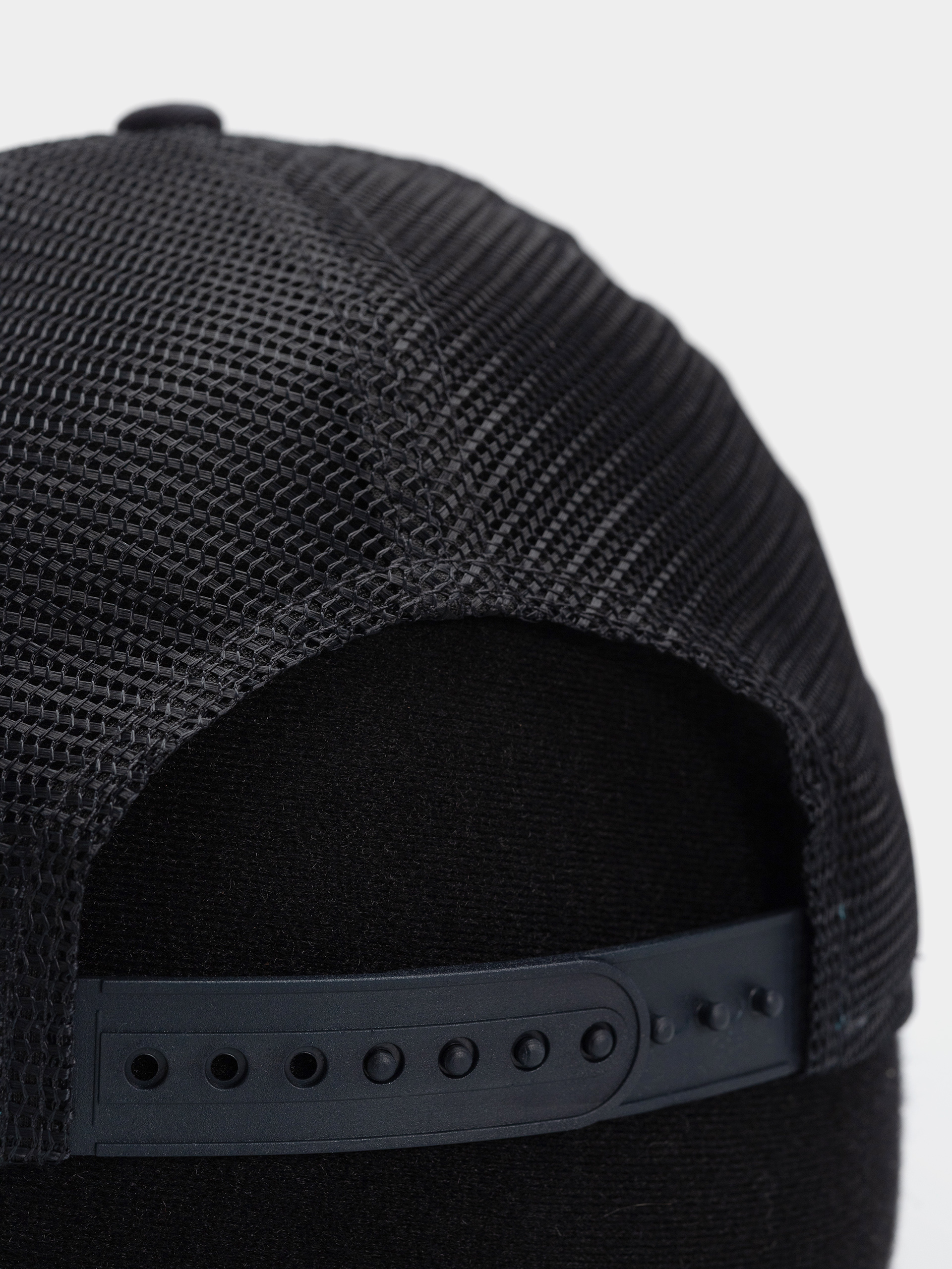 Šiltovka New Era Licence Plate Trucker (navy/stone)