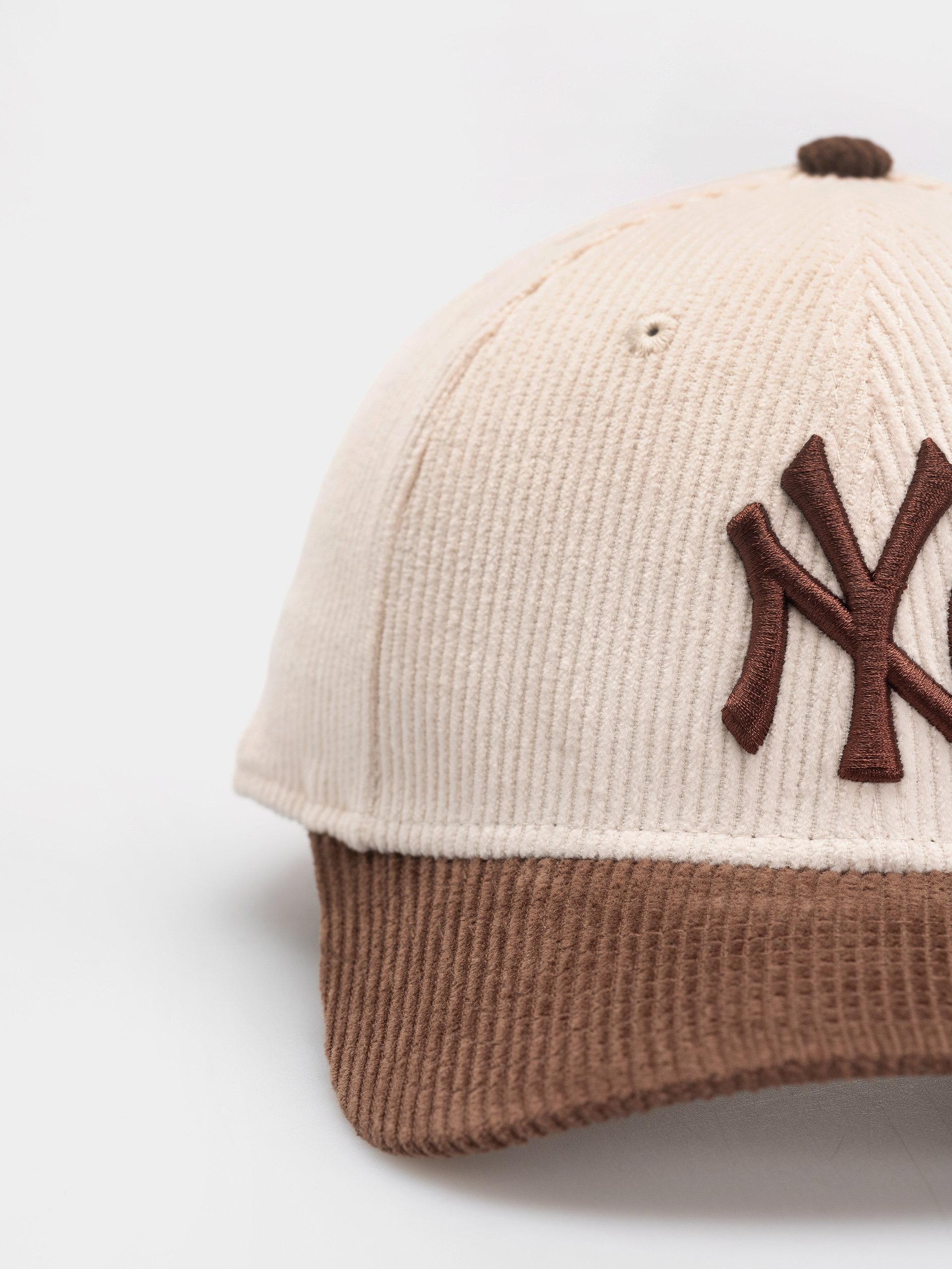 Šiltovka New Era Cord 9Forty Mc New York Yankees (light cream/brown)