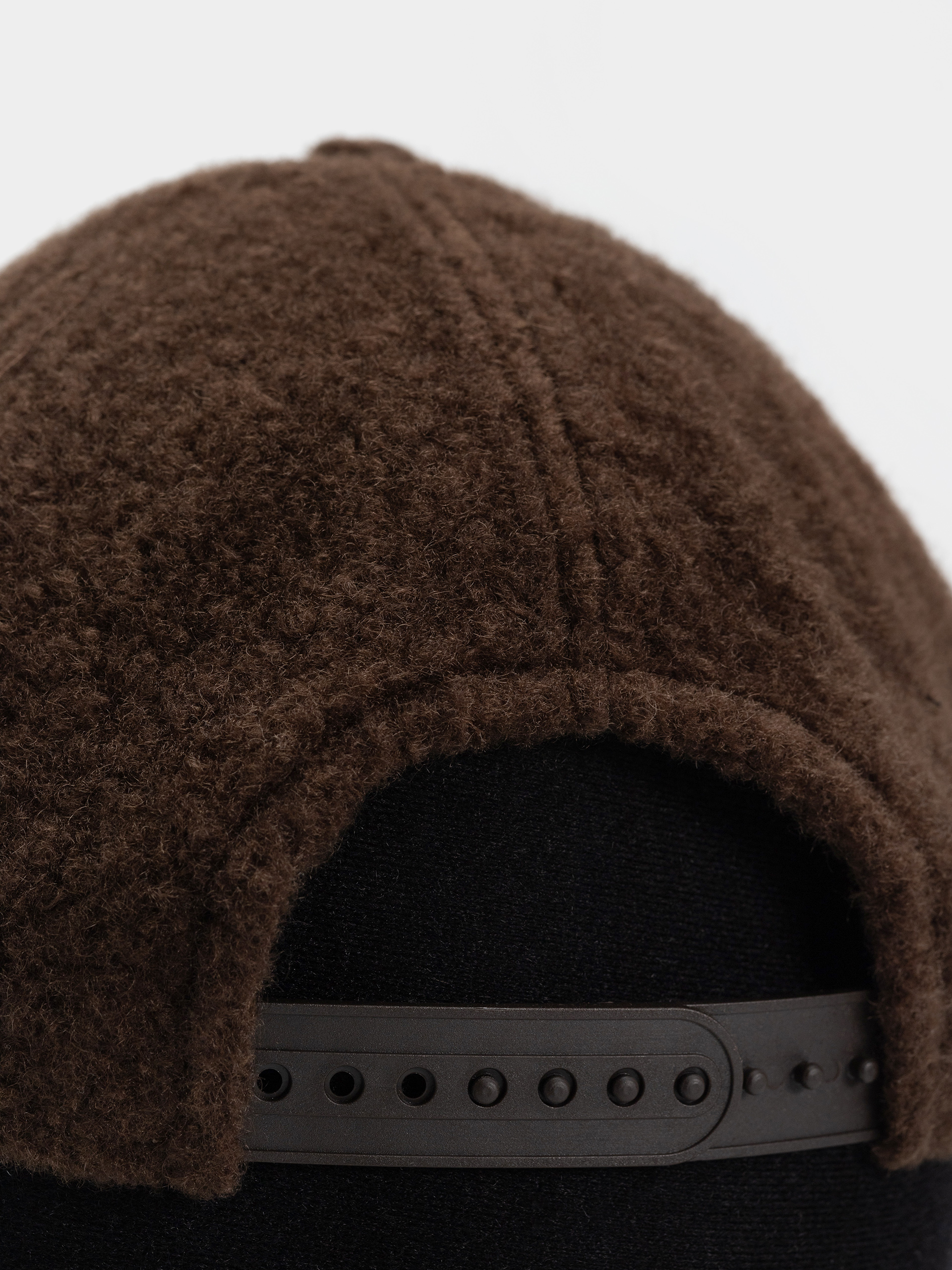 Šiltovka New Era Winter Borg 9Forty New York Yankees (brown)
