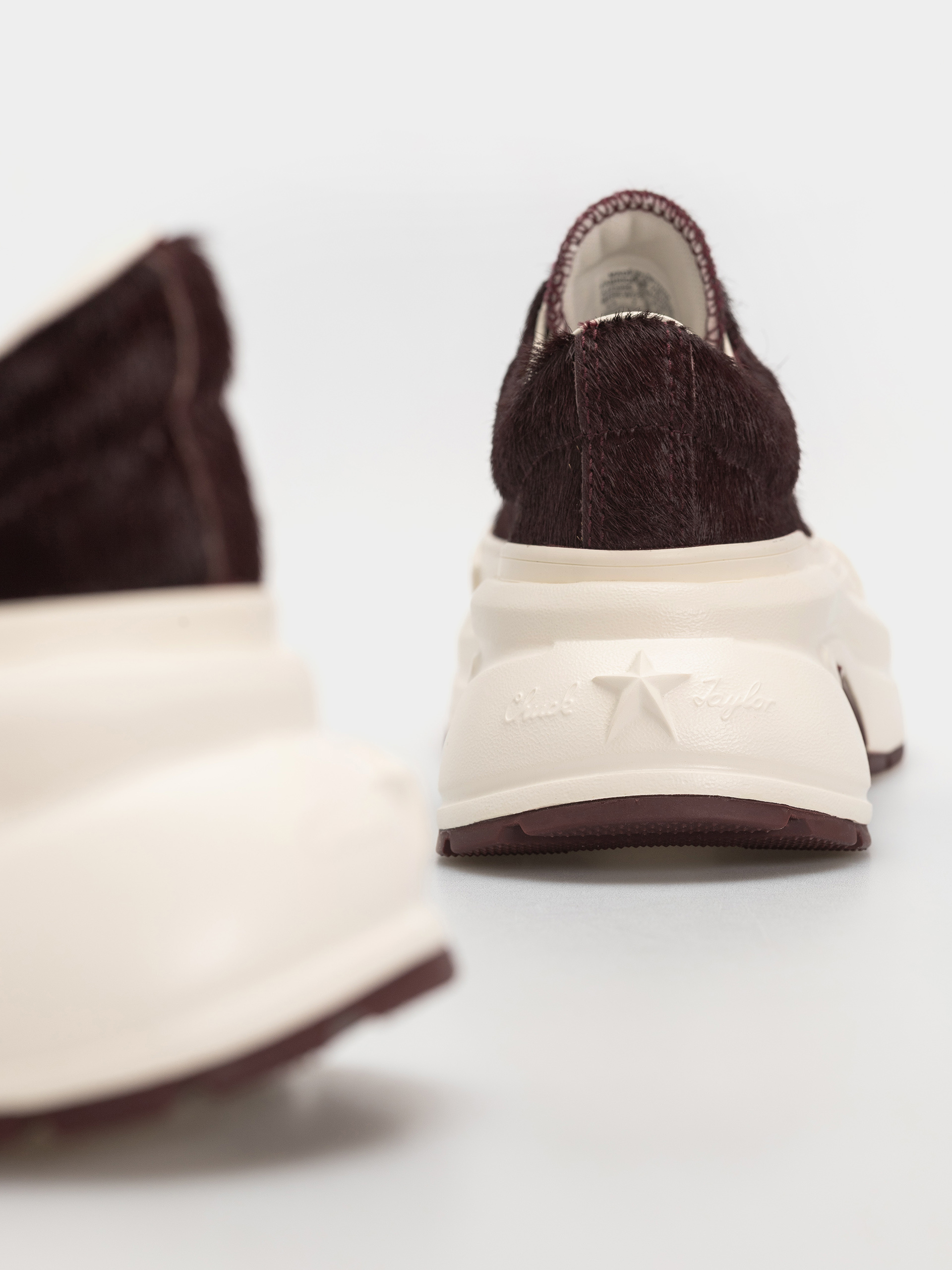Topánky Converse Run Star Crush Ox Wmn (cherry daze/egret)