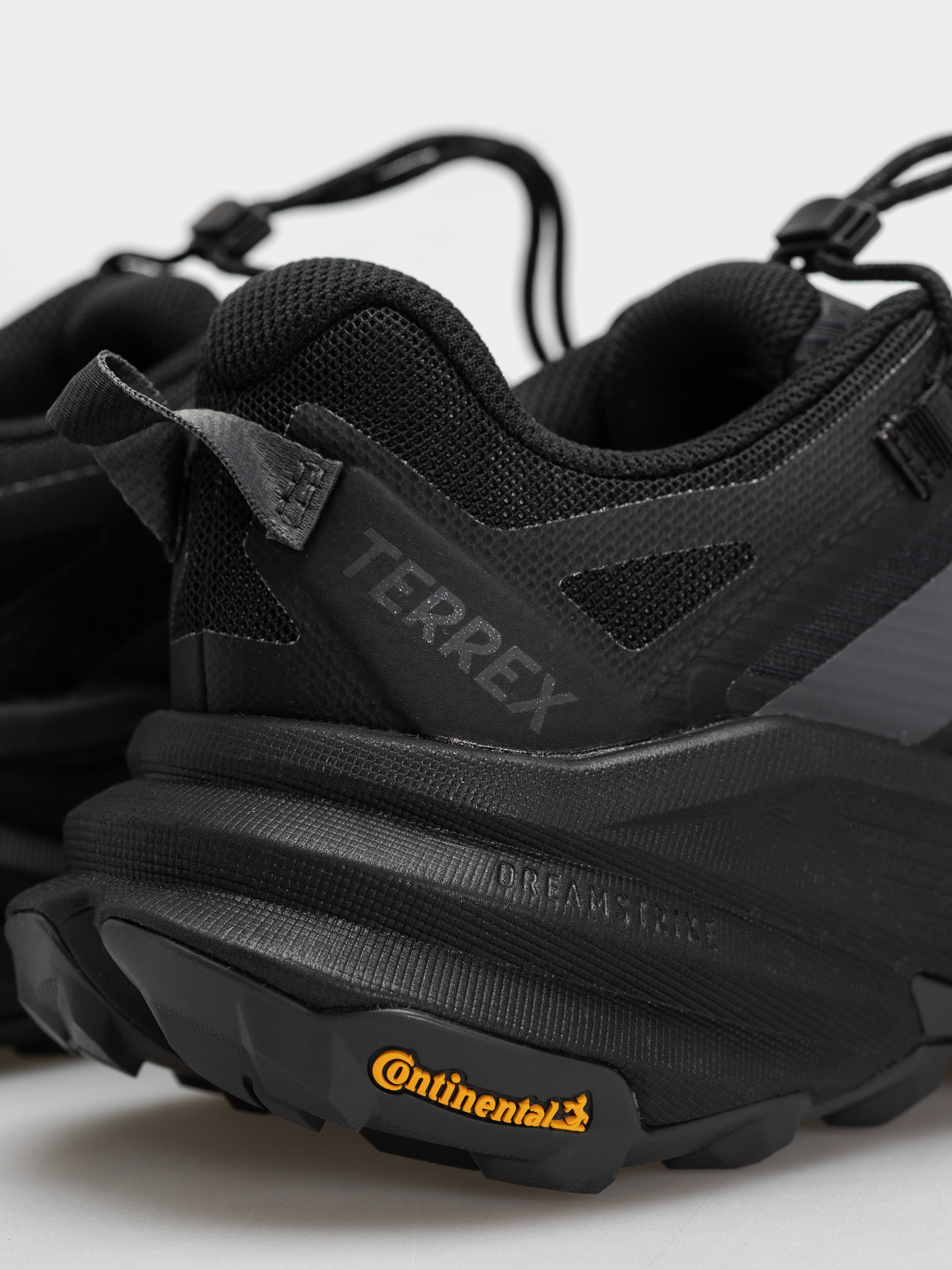 Topánky adidas Terrex Freehiker Sl (cblack/gresix/gresix)