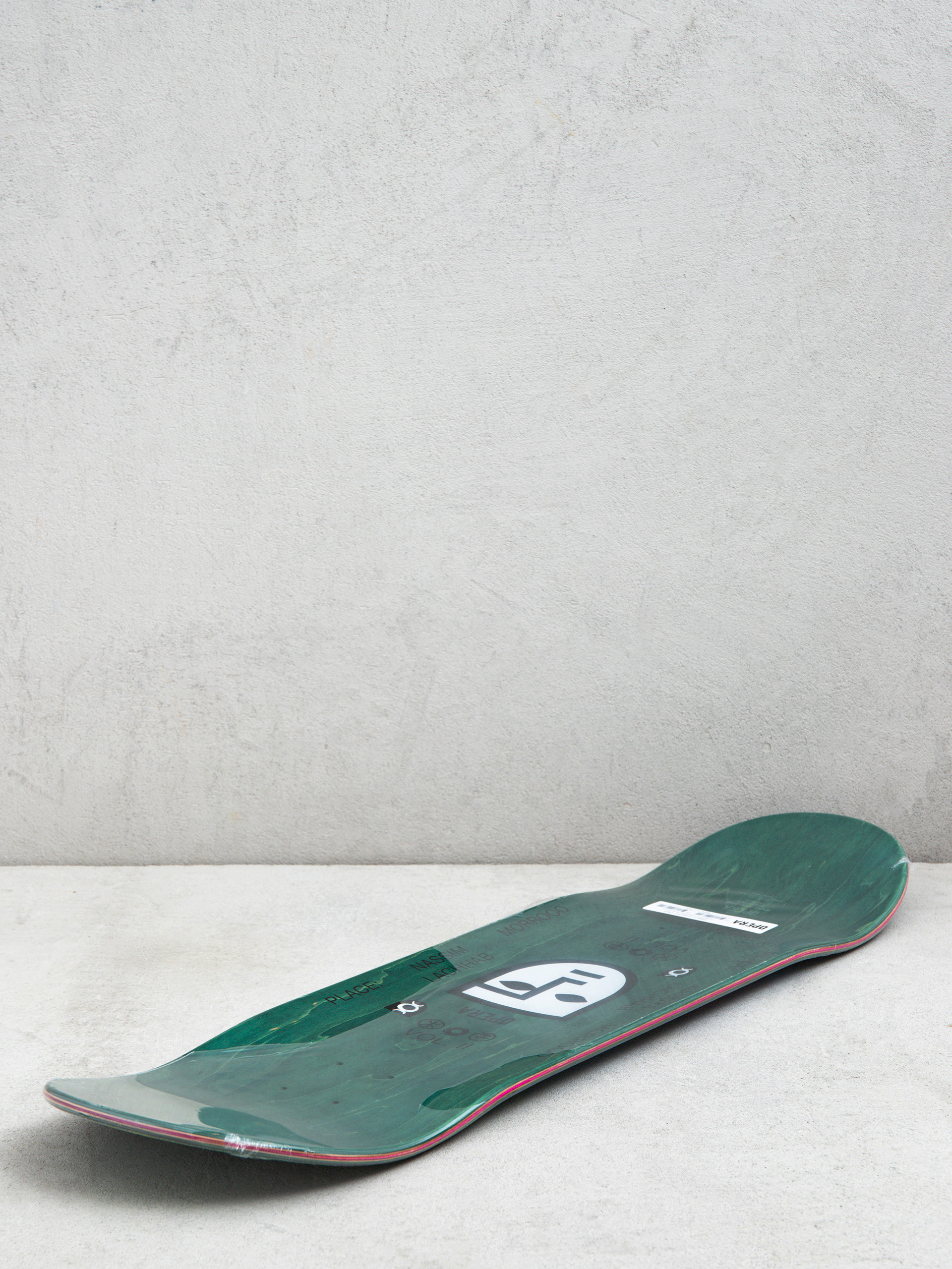 Doska Opera Nassim Crypto (black/oil slick)