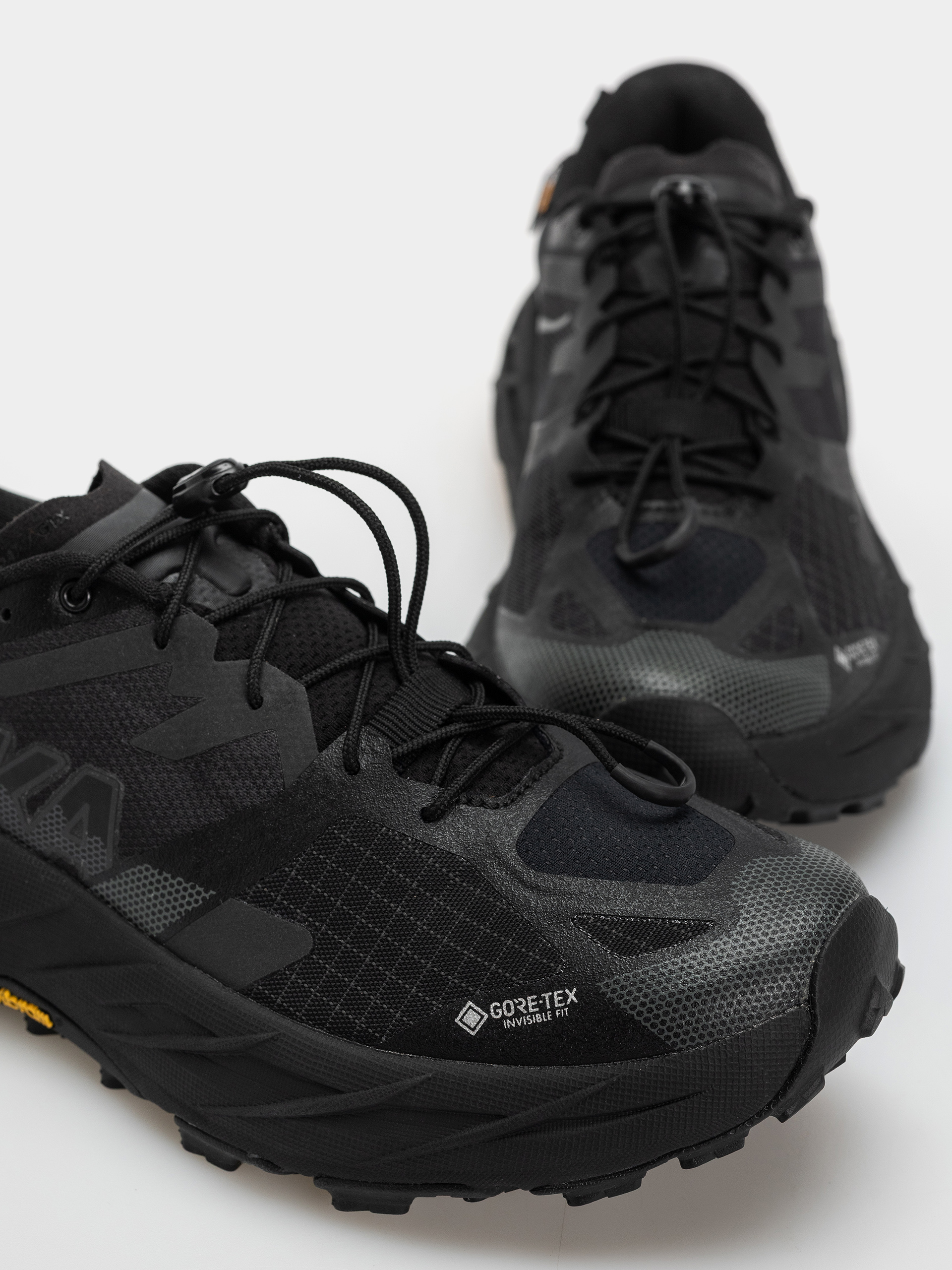 Topánky Hoka Speedgoat 7 GTX (black/carbon black)