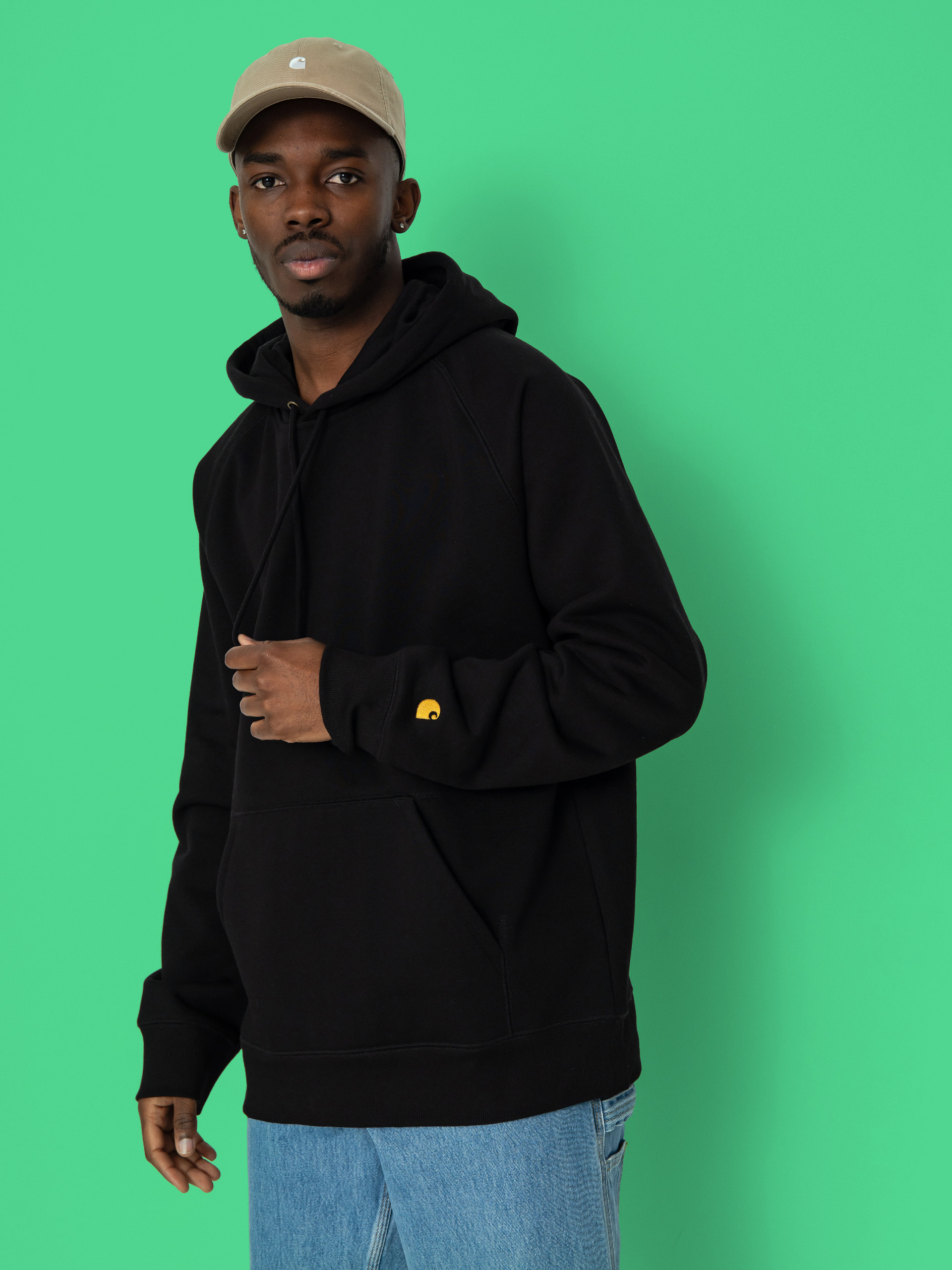 Mikina s kapucu0148ou Carhartt WIP Chase HD (black/gold)