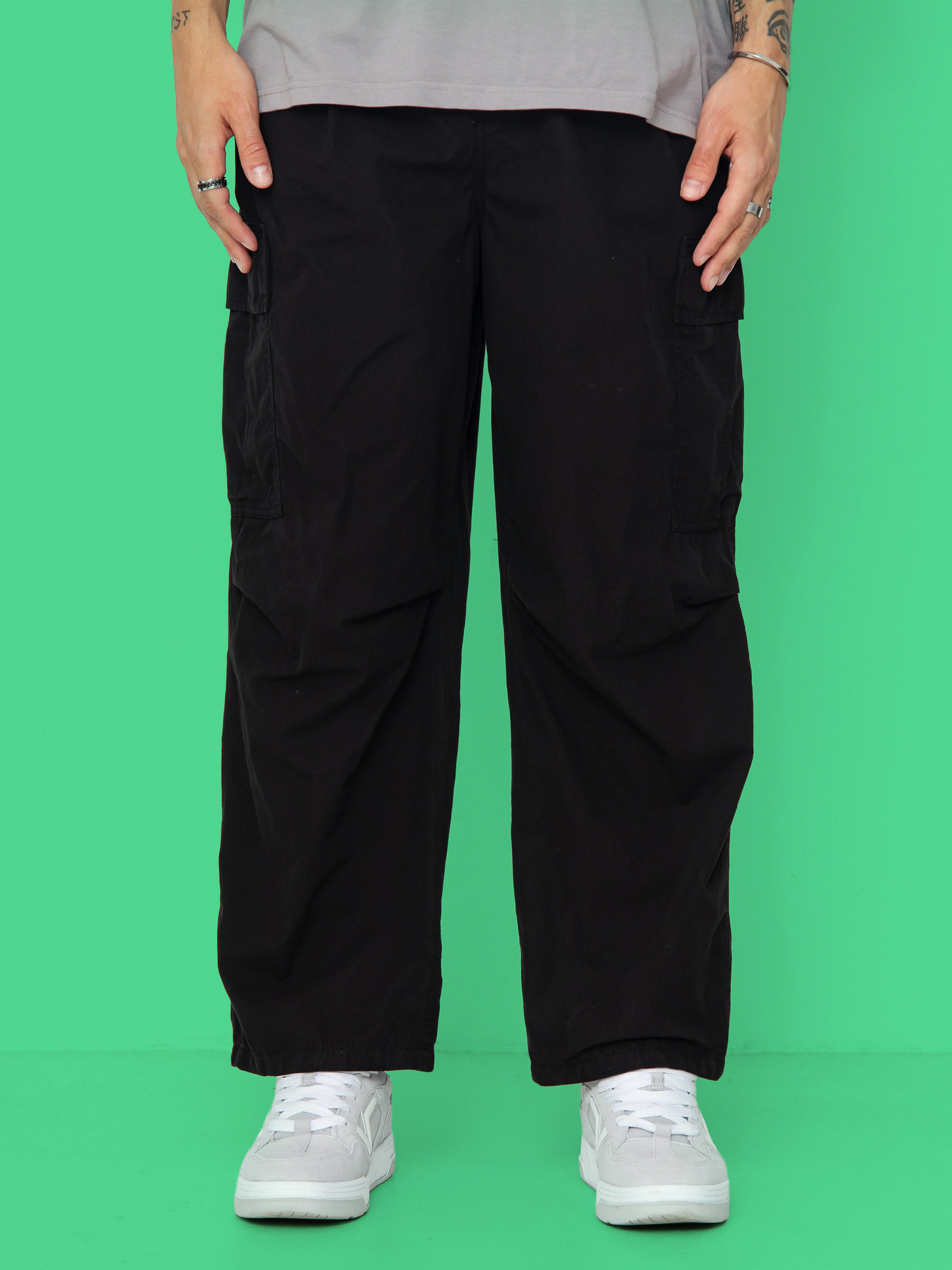 Nohavice Carhartt WIP Cole Cargo (black/garment dyed)