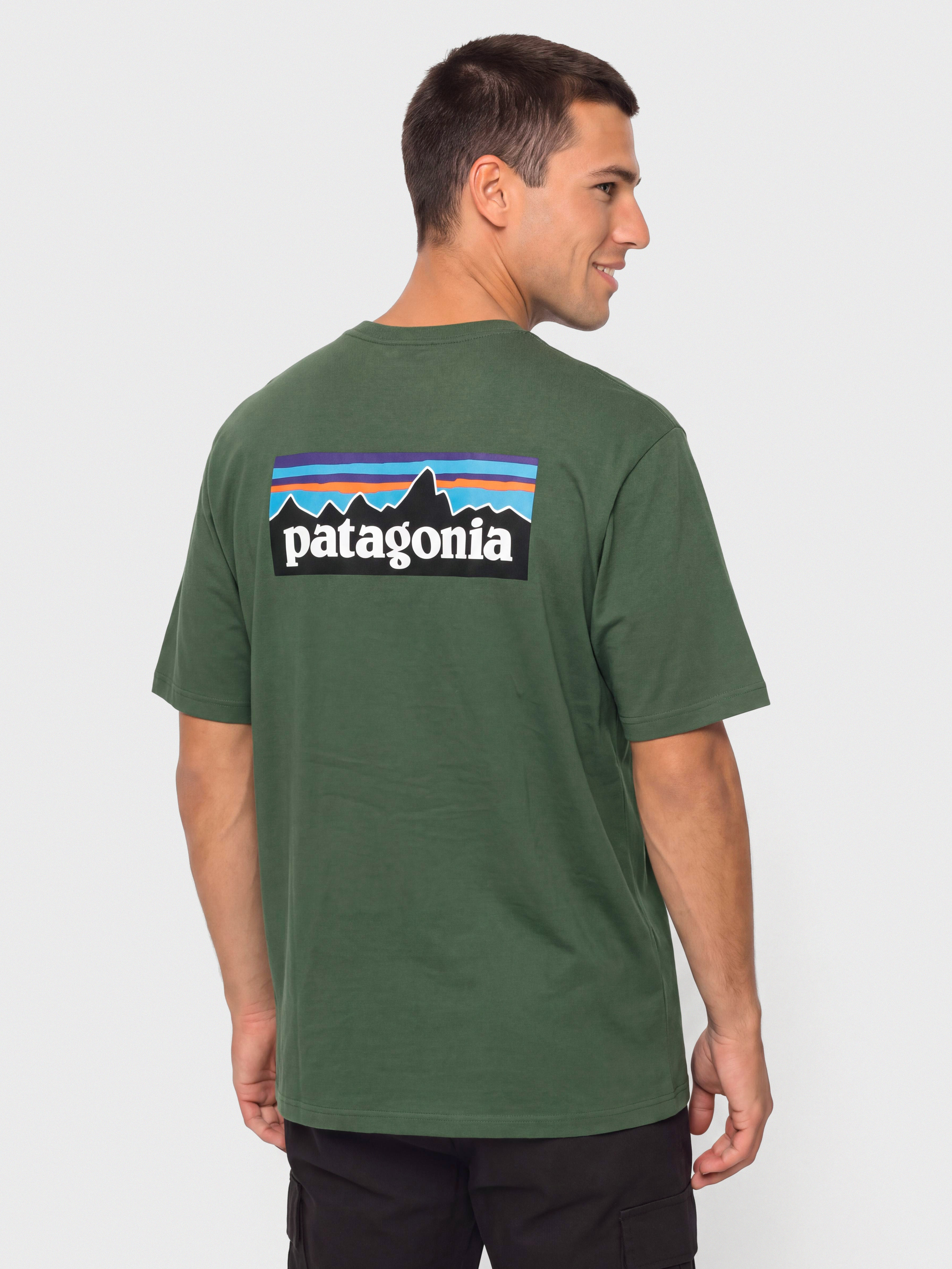 Triu010dko Patagonia P 6 Logo (canopy green)