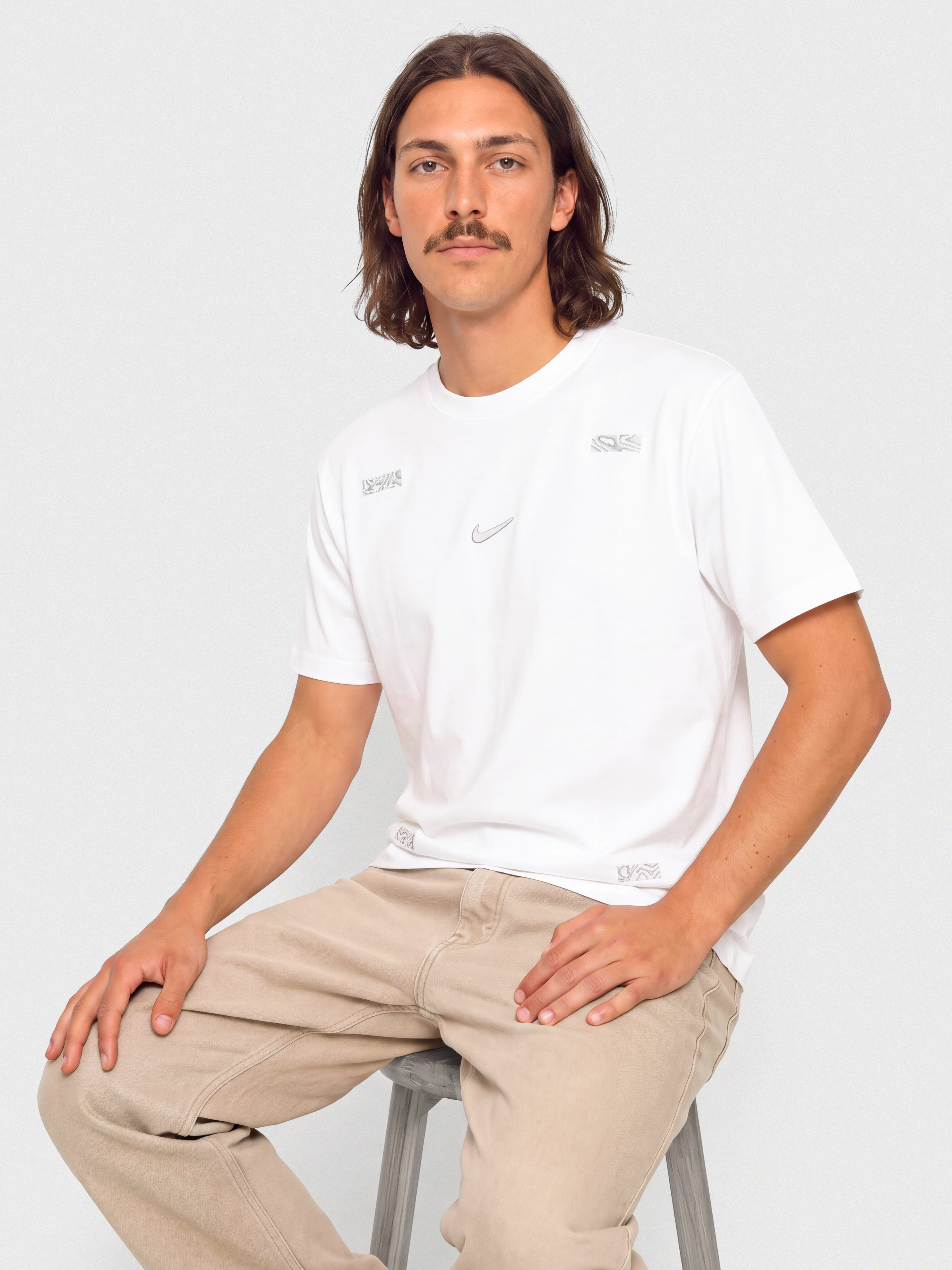 Tričko Nike SB Front Swoosh (off white)