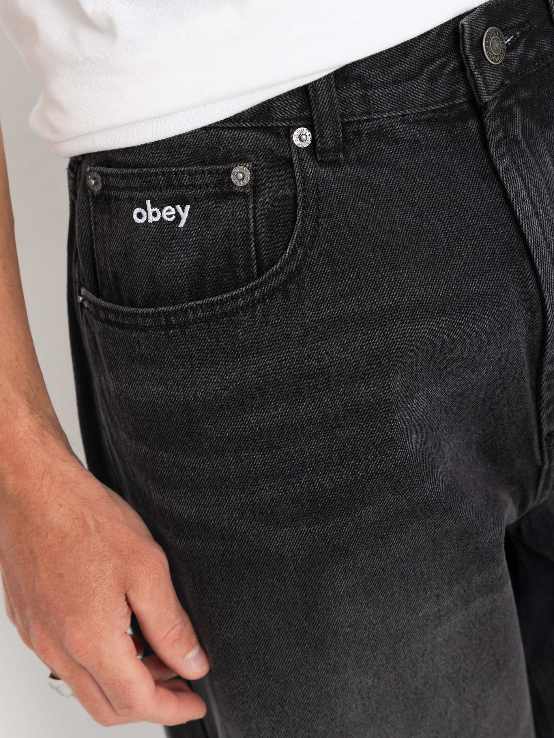 Nohavice OBEY Bigwig Baggy Denim (heavy vintage black)