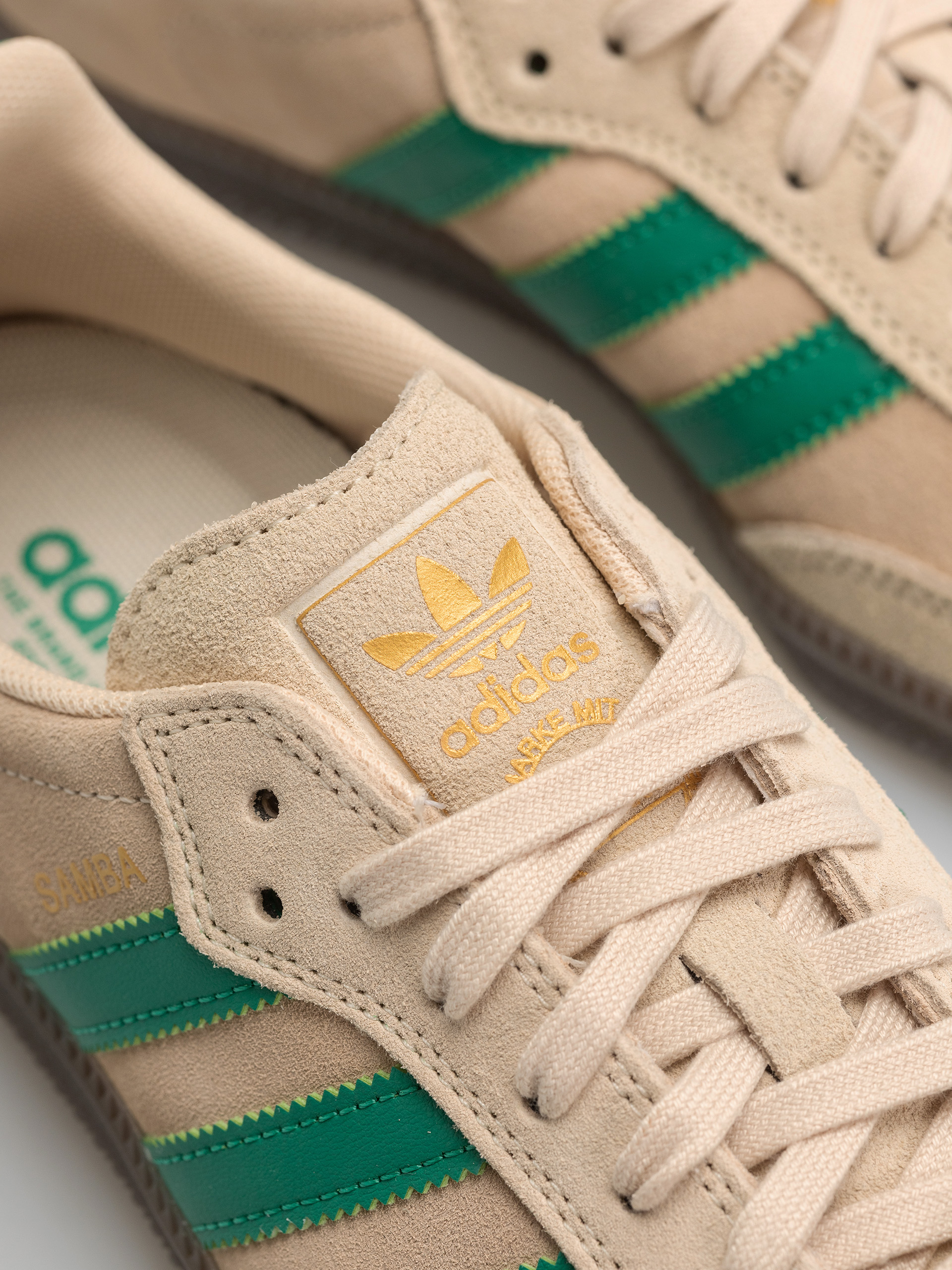 Topánky adidas Samba Adv (sanstr/cougrn/gum4)
