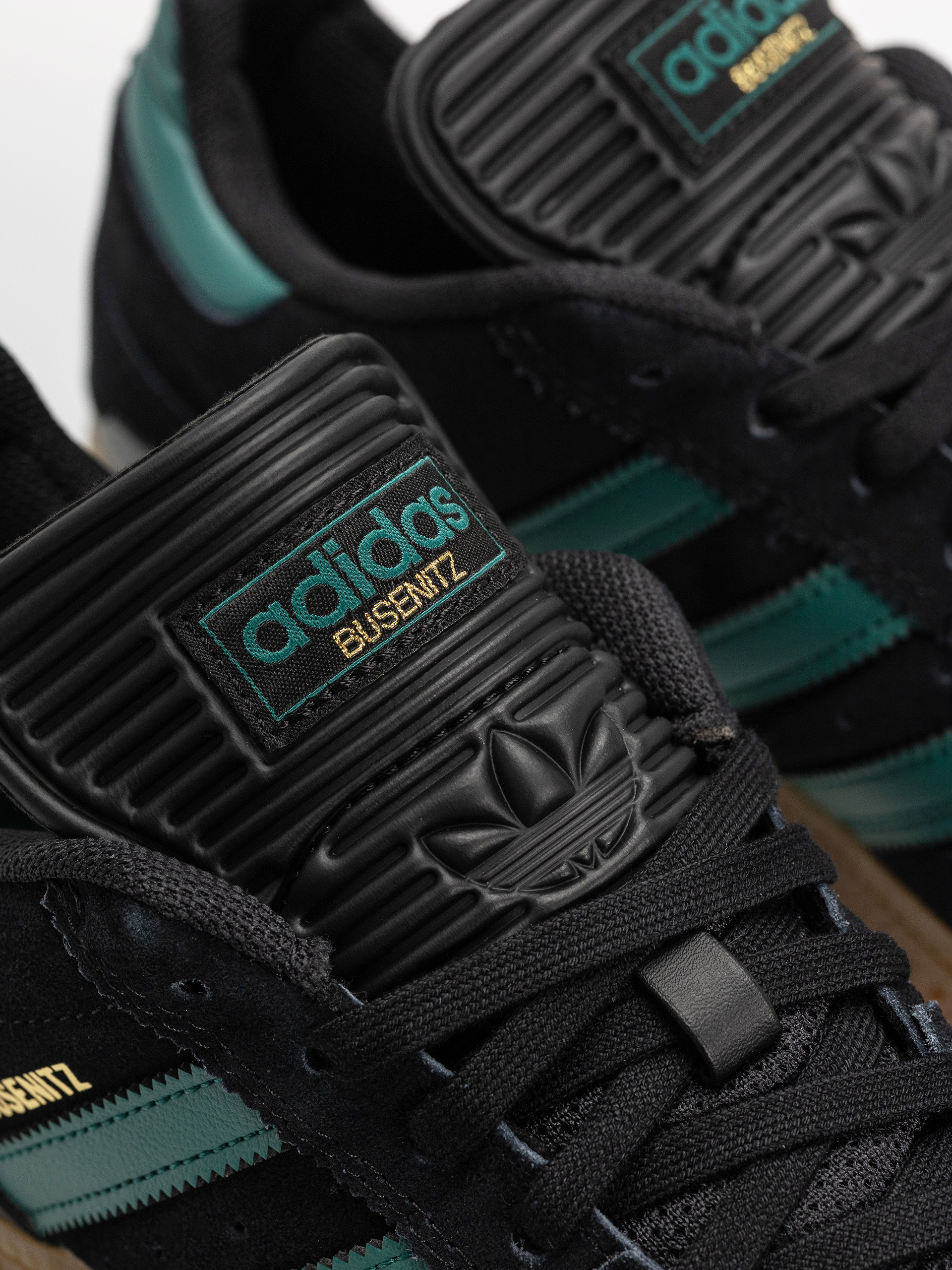 Topánky adidas Busenitz (cblack/cgreen/gum4)