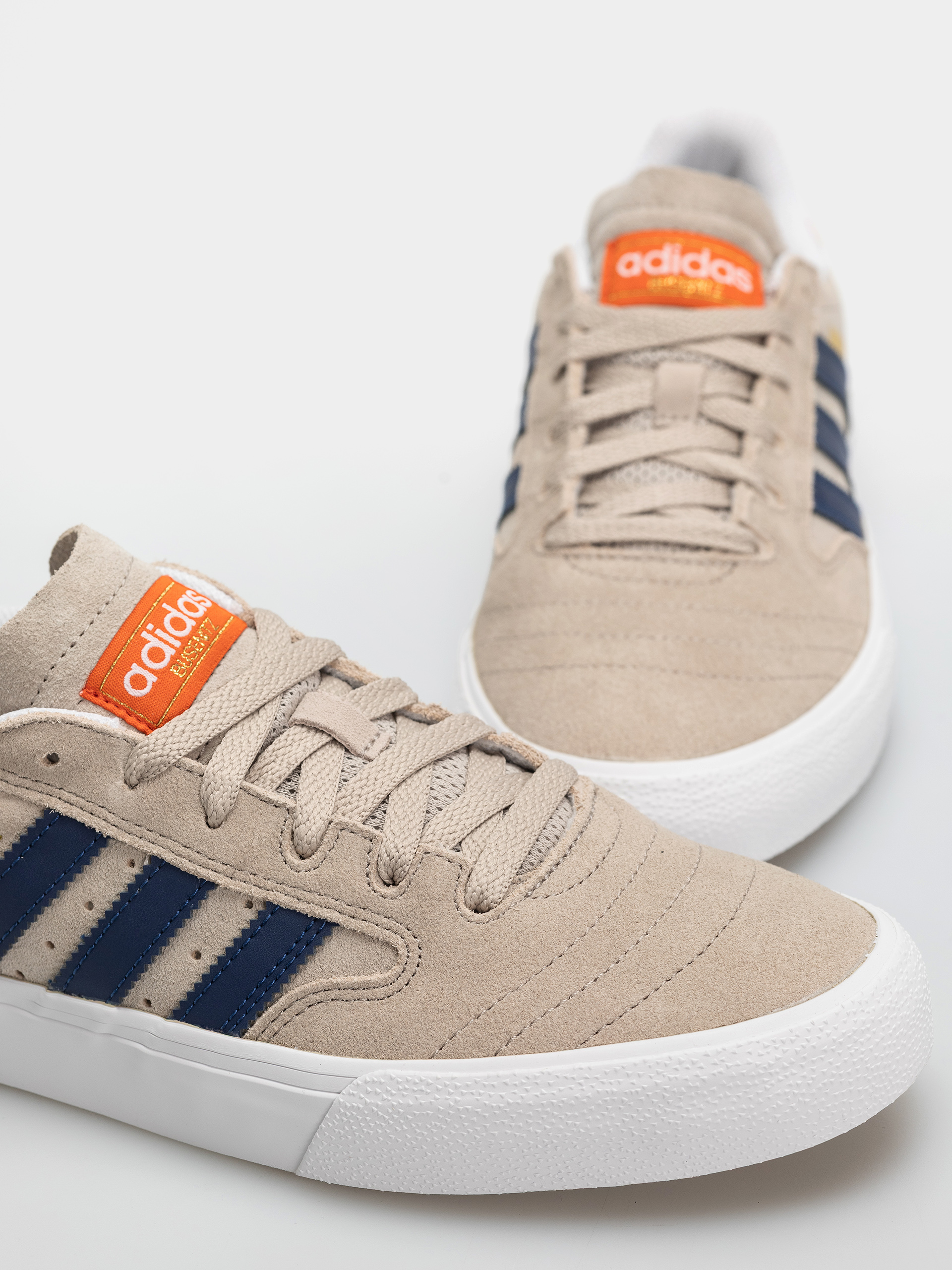 Topánky adidas Busenitz Vulc II (wonbei/dkblue/corang)
