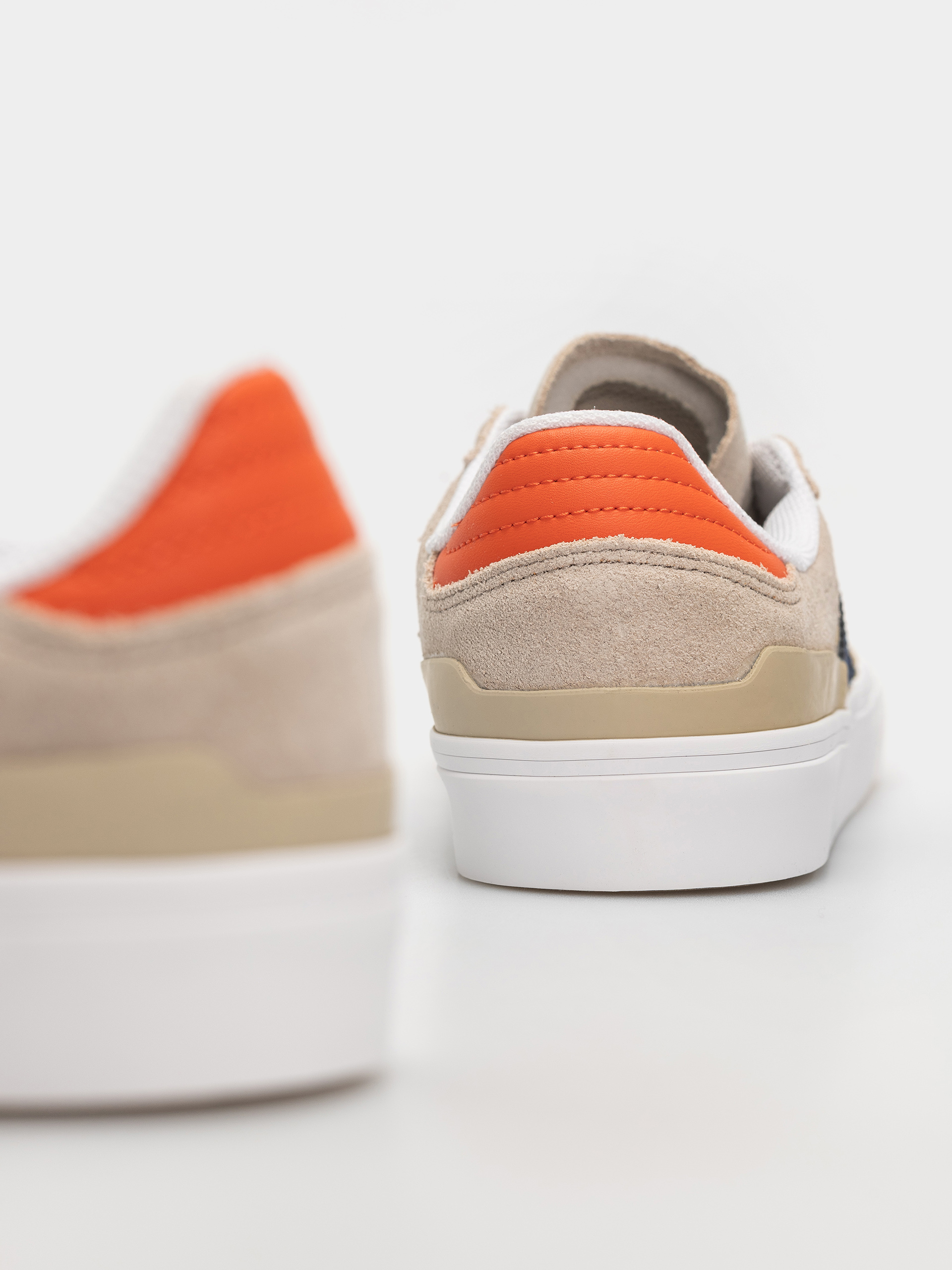 Topánky adidas Busenitz Vulc II (wonbei/dkblue/corang)