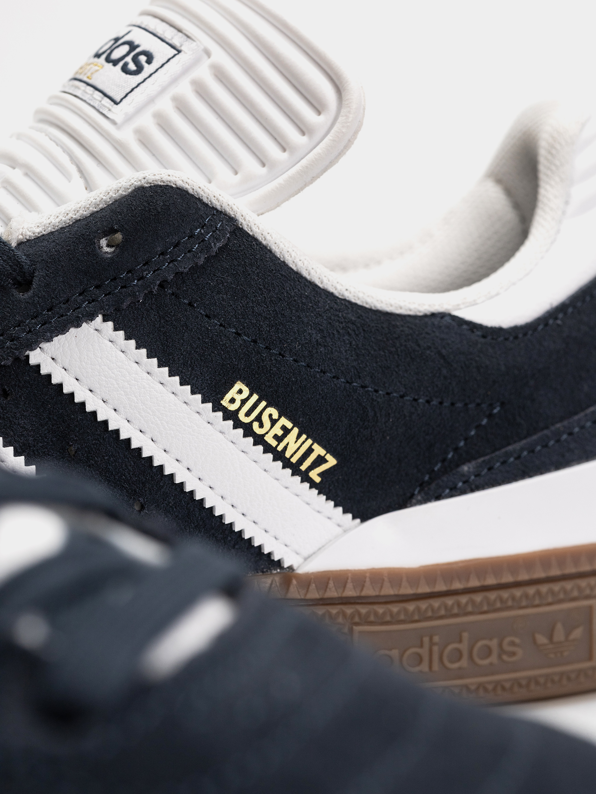 Topánky adidas Busenitz (aurink/ftwwht/gum5)