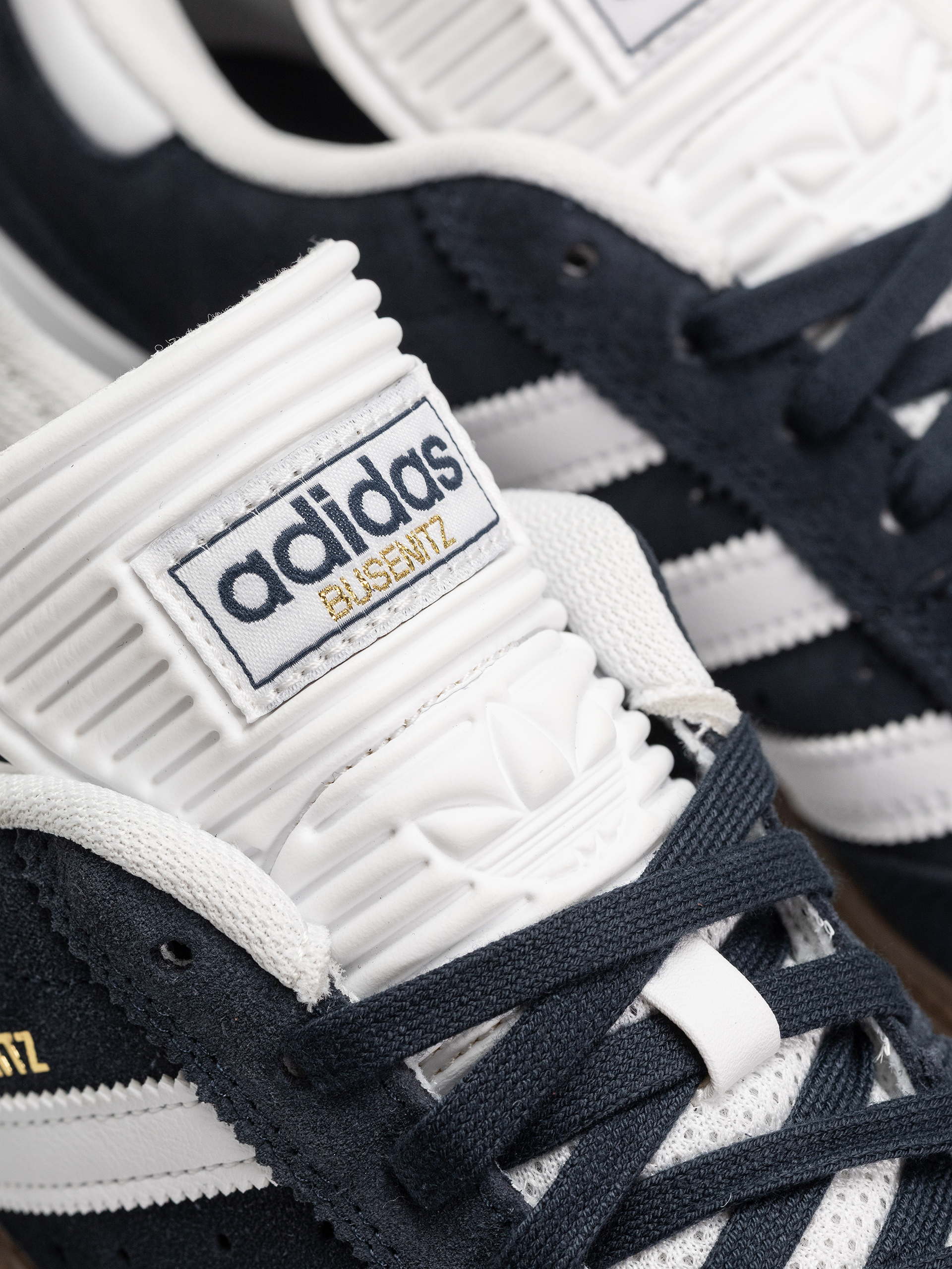 Topánky adidas Busenitz (aurink/ftwwht/gum5)