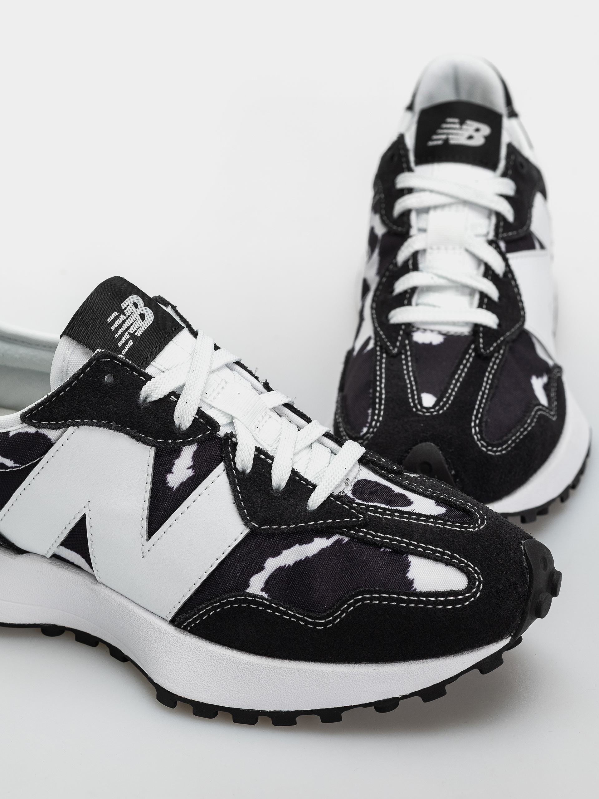 Topánky New Balance 327 Wmn (breakfast tea/pumpernickel/sea salt)