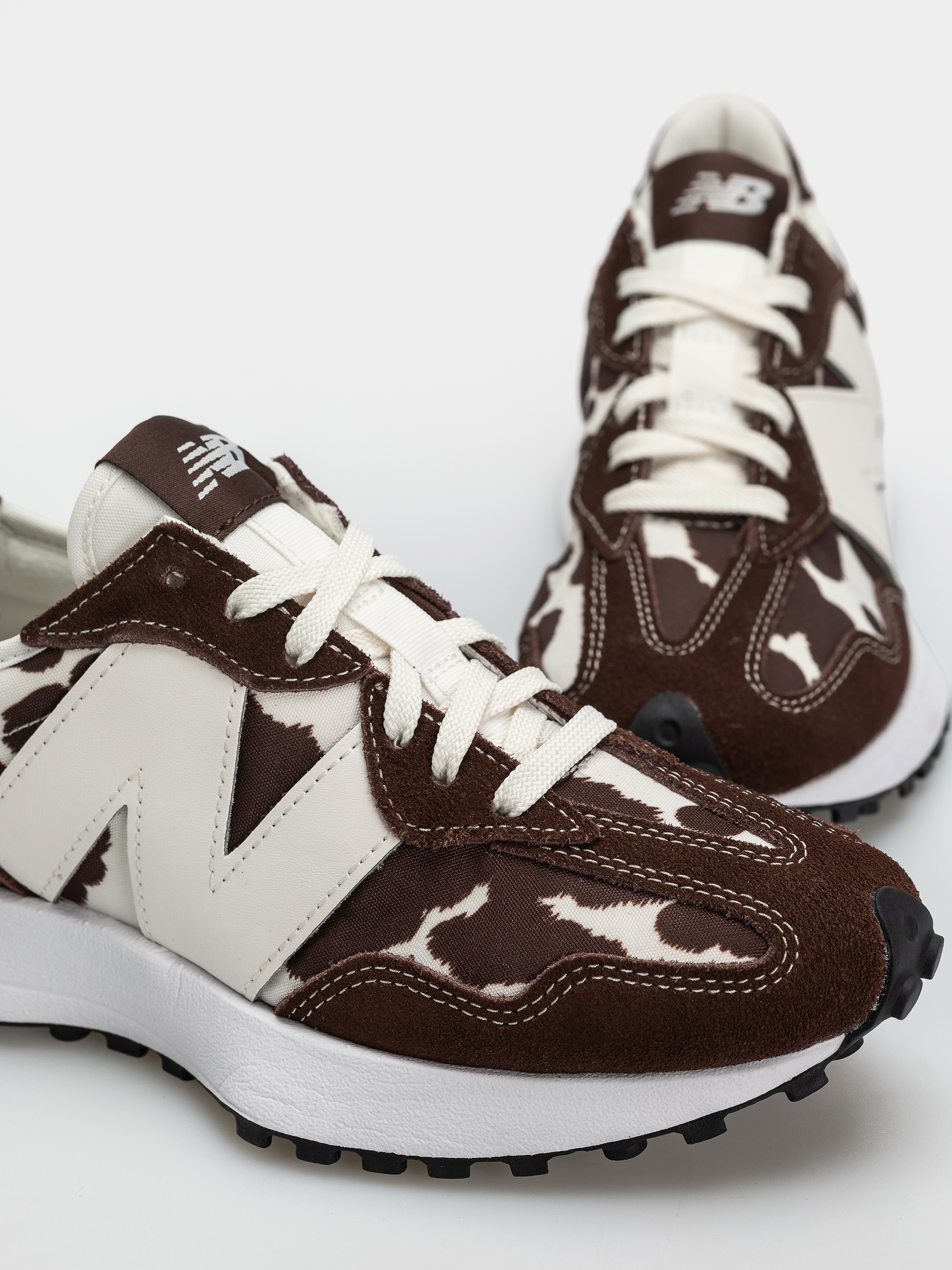 Topánky New Balance 327 Wmn (pumpernickel/sea salt)
