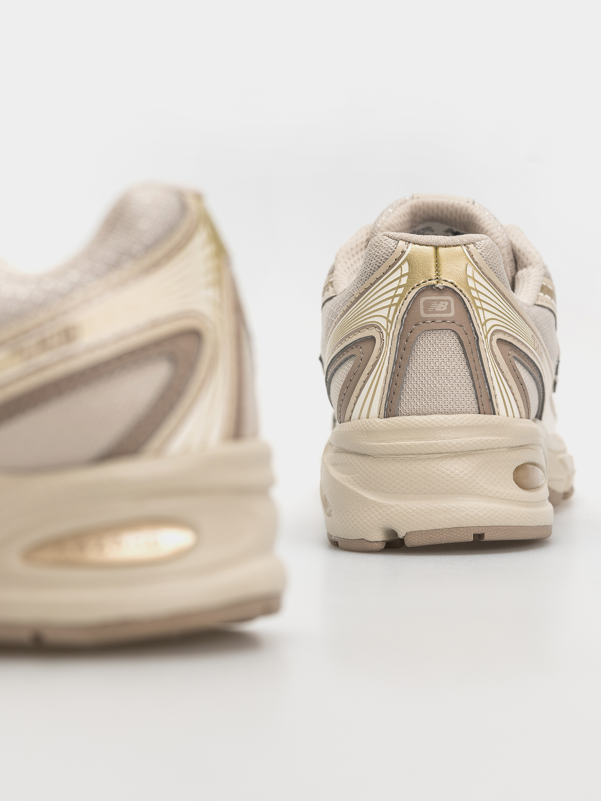 Topánky New Balance 740 (mushroom/timberwolf)