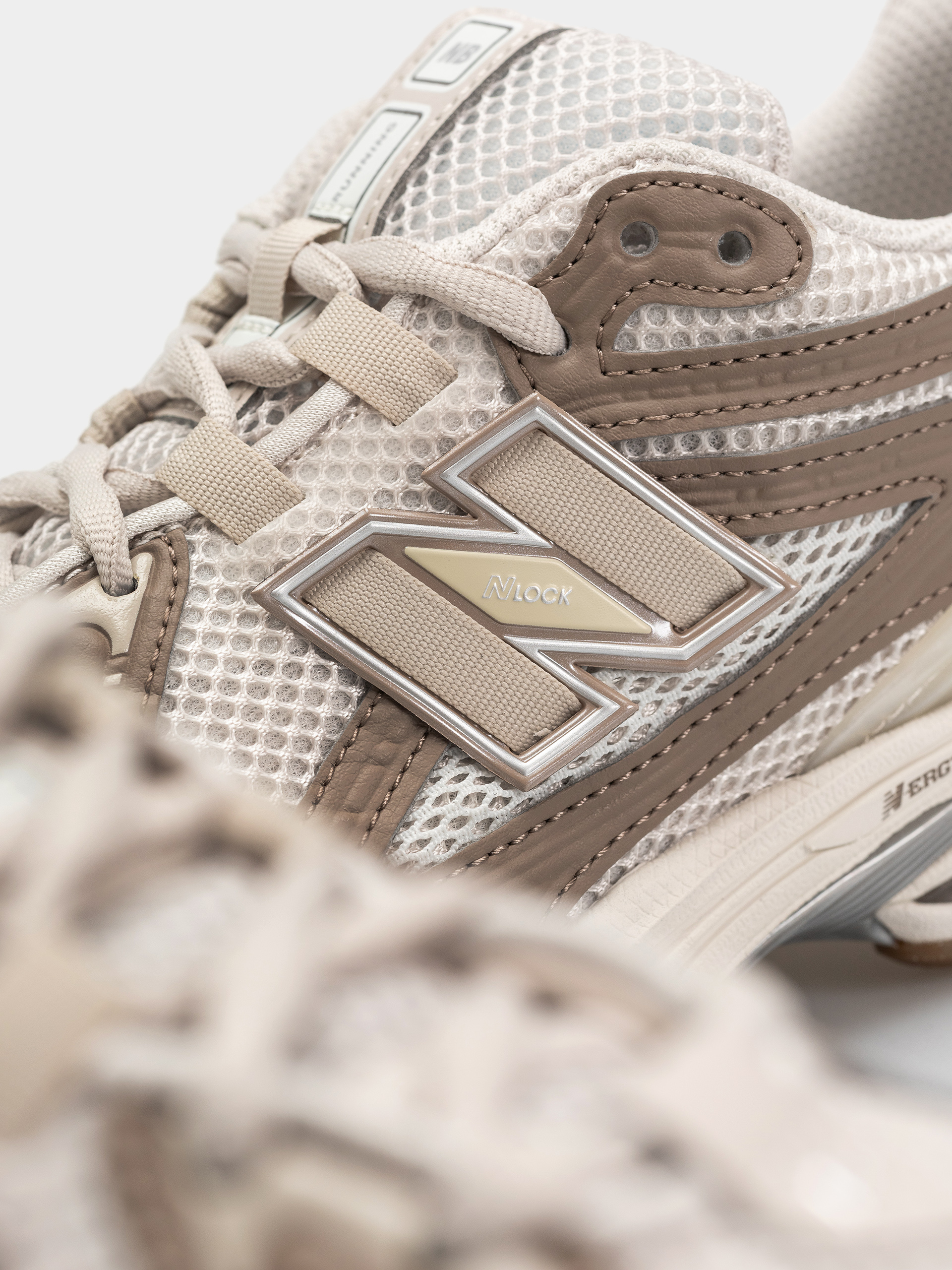 Topánky New Balance 1906 (moonbeam/mushroom)