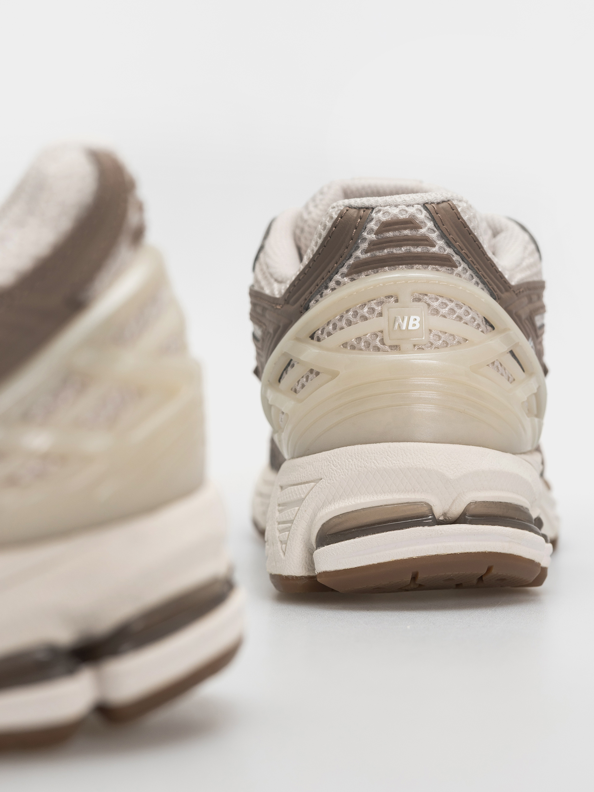 Topánky New Balance 1906 (moonbeam/mushroom)