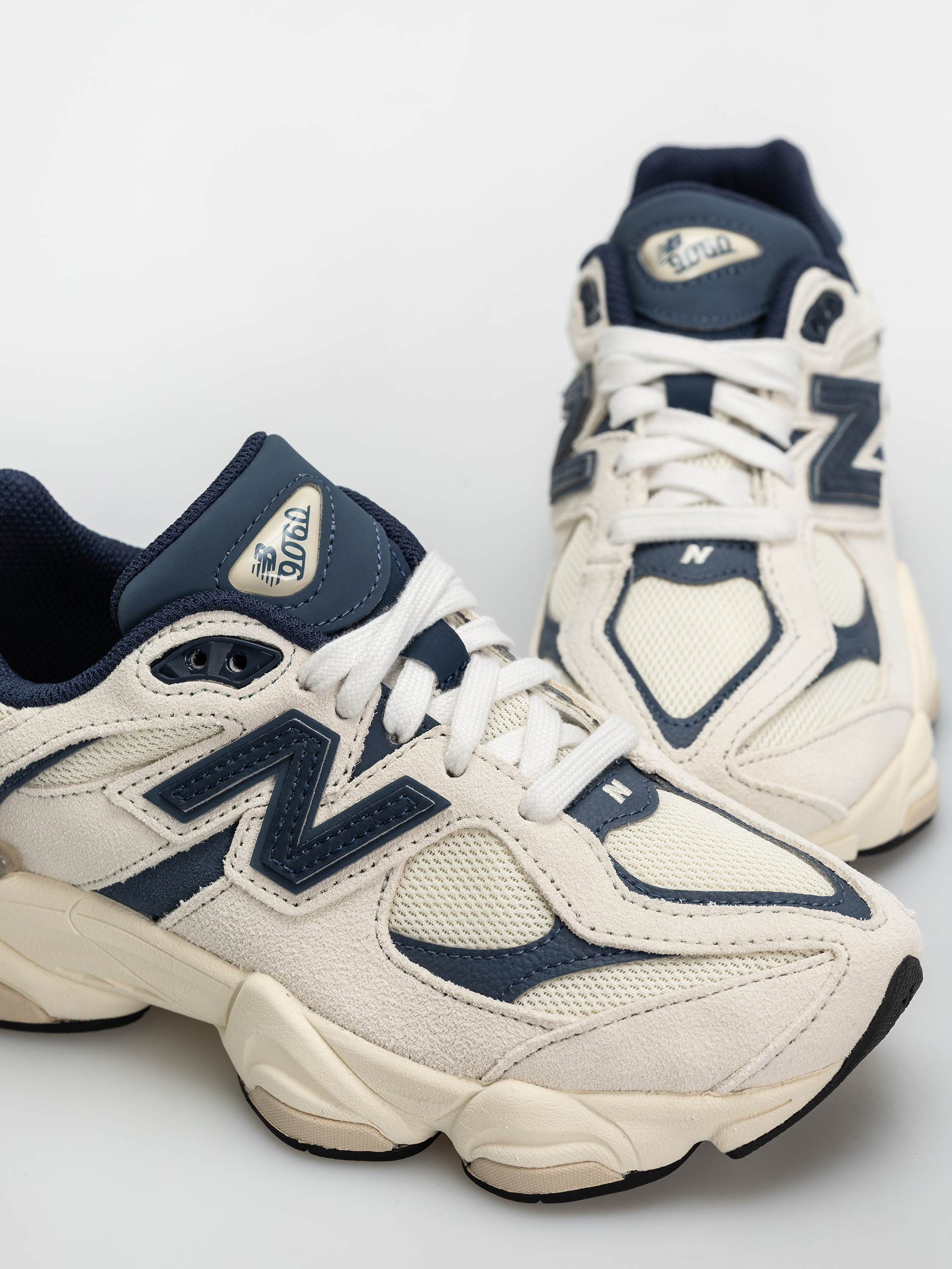 Topánky New Balance 9060 JR (nb navy/linen)